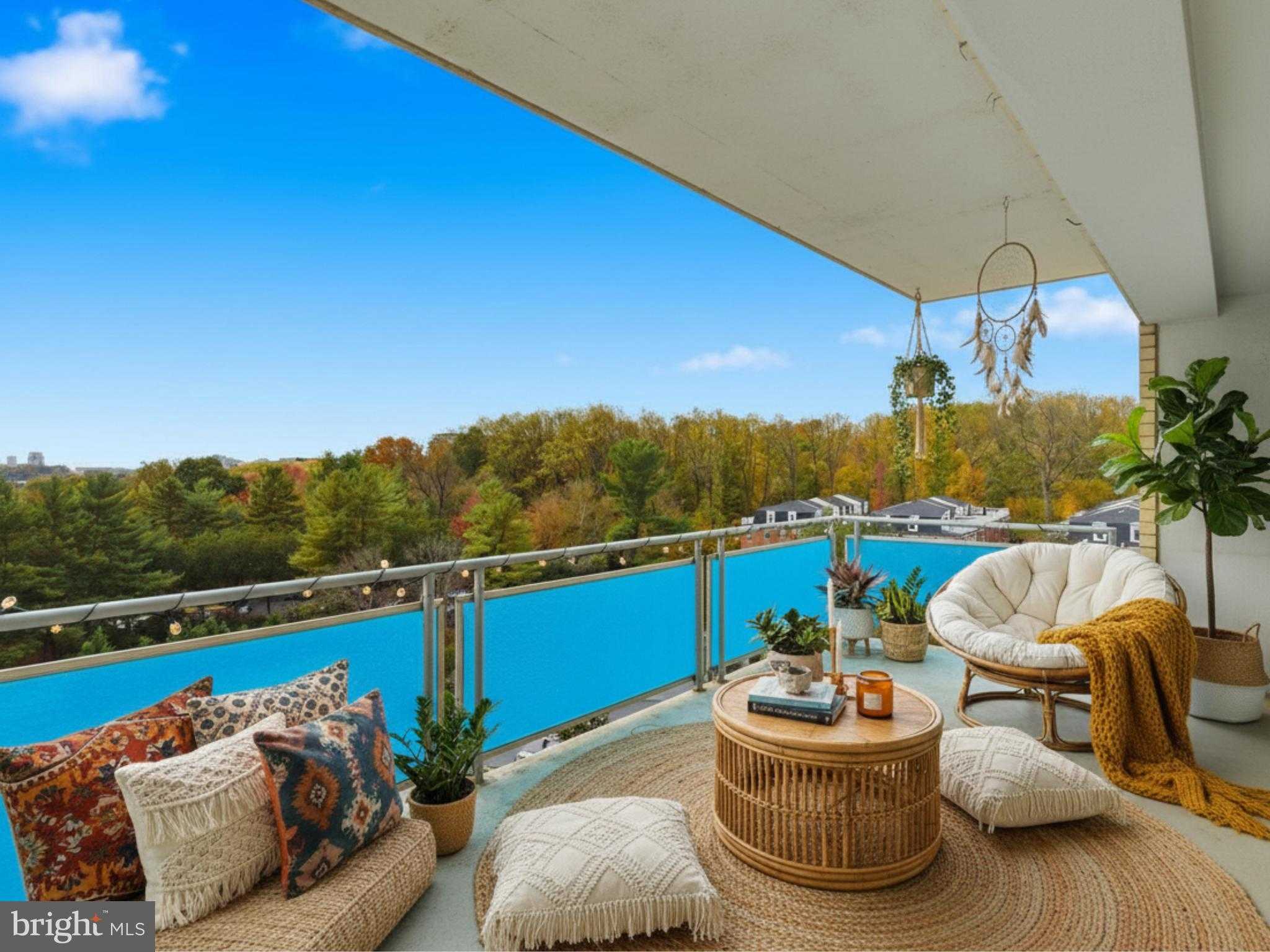 10201 Grosvenor Pl Apt 1001 photo 2