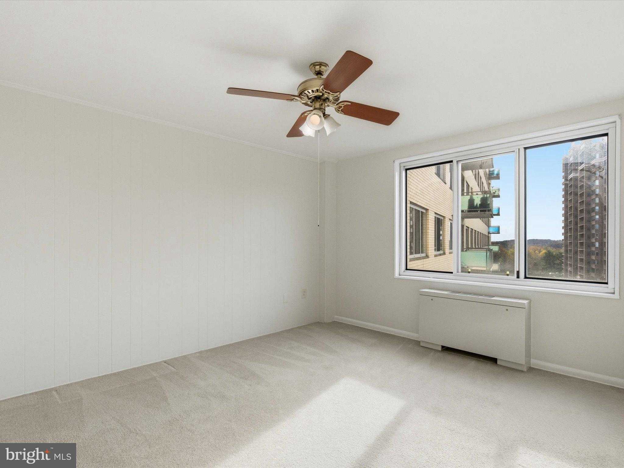 10201 Grosvenor Pl Apt 1001 photo 21