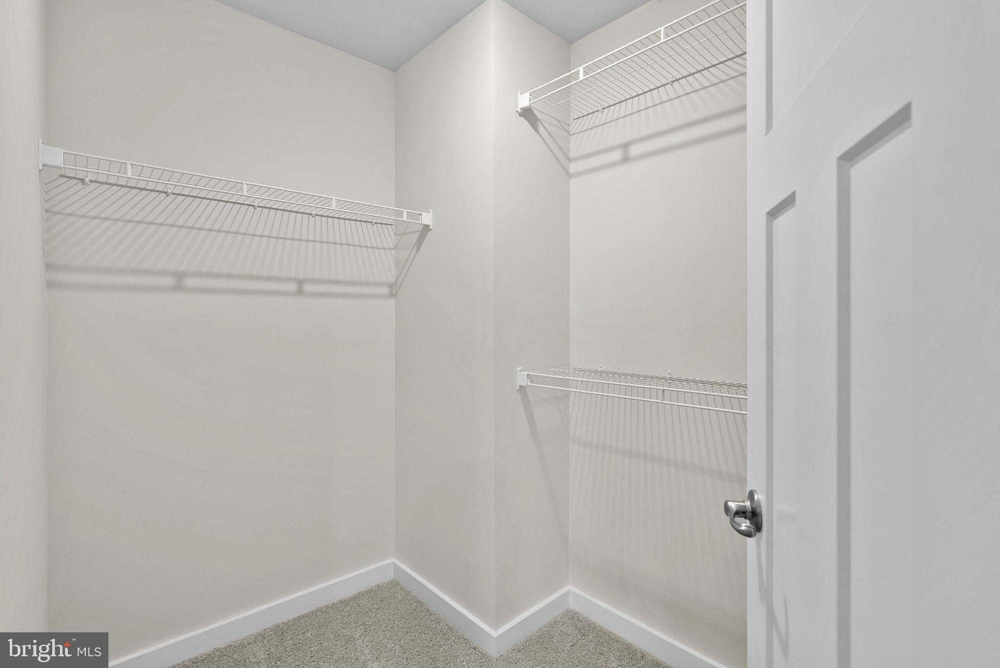 Sherman Ave photo 32