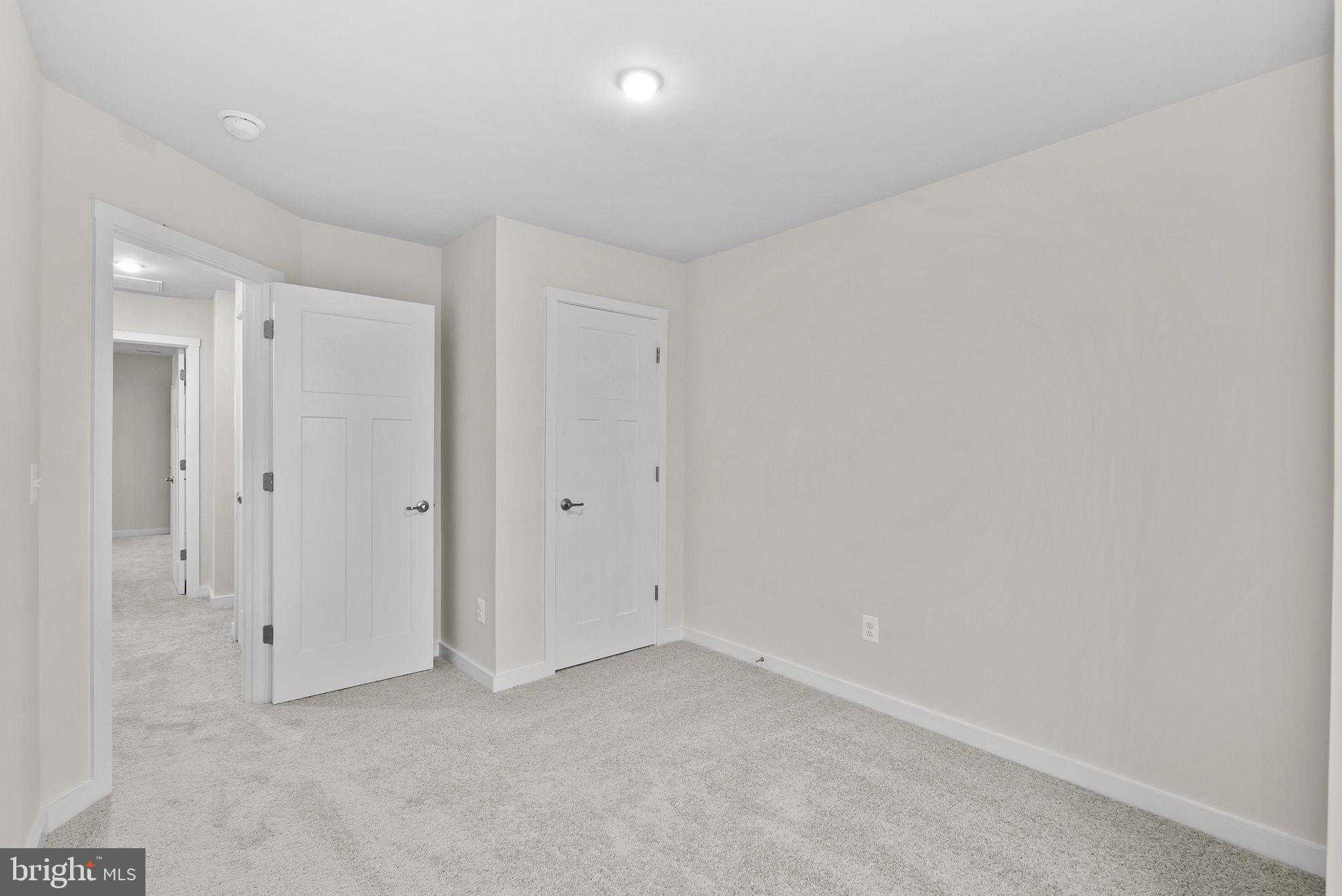 Sherman Ave photo 35