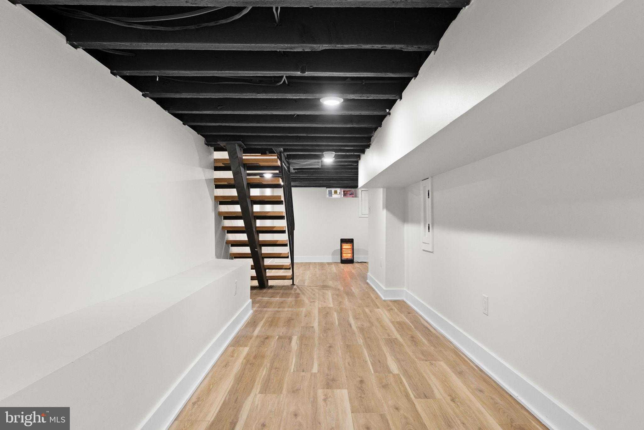 2308 Christian St photo 94