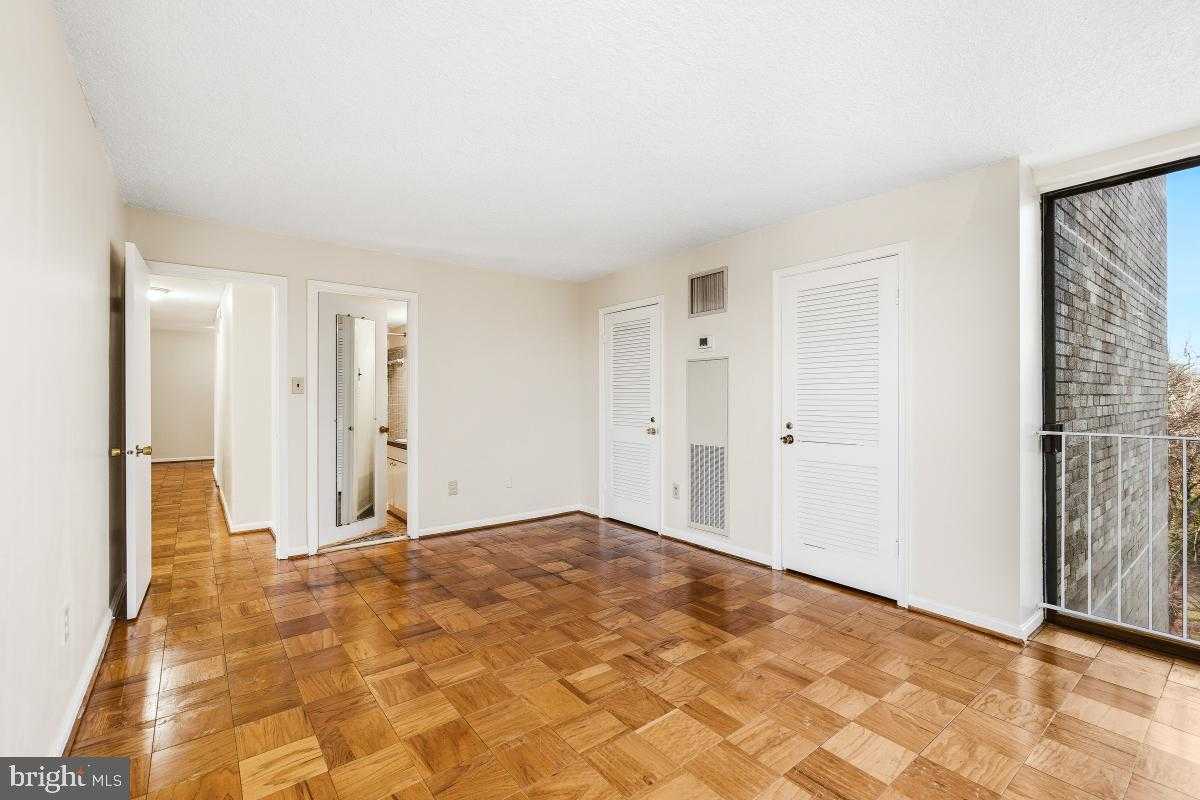 2100 Washington Ave Apt 9b photo 4