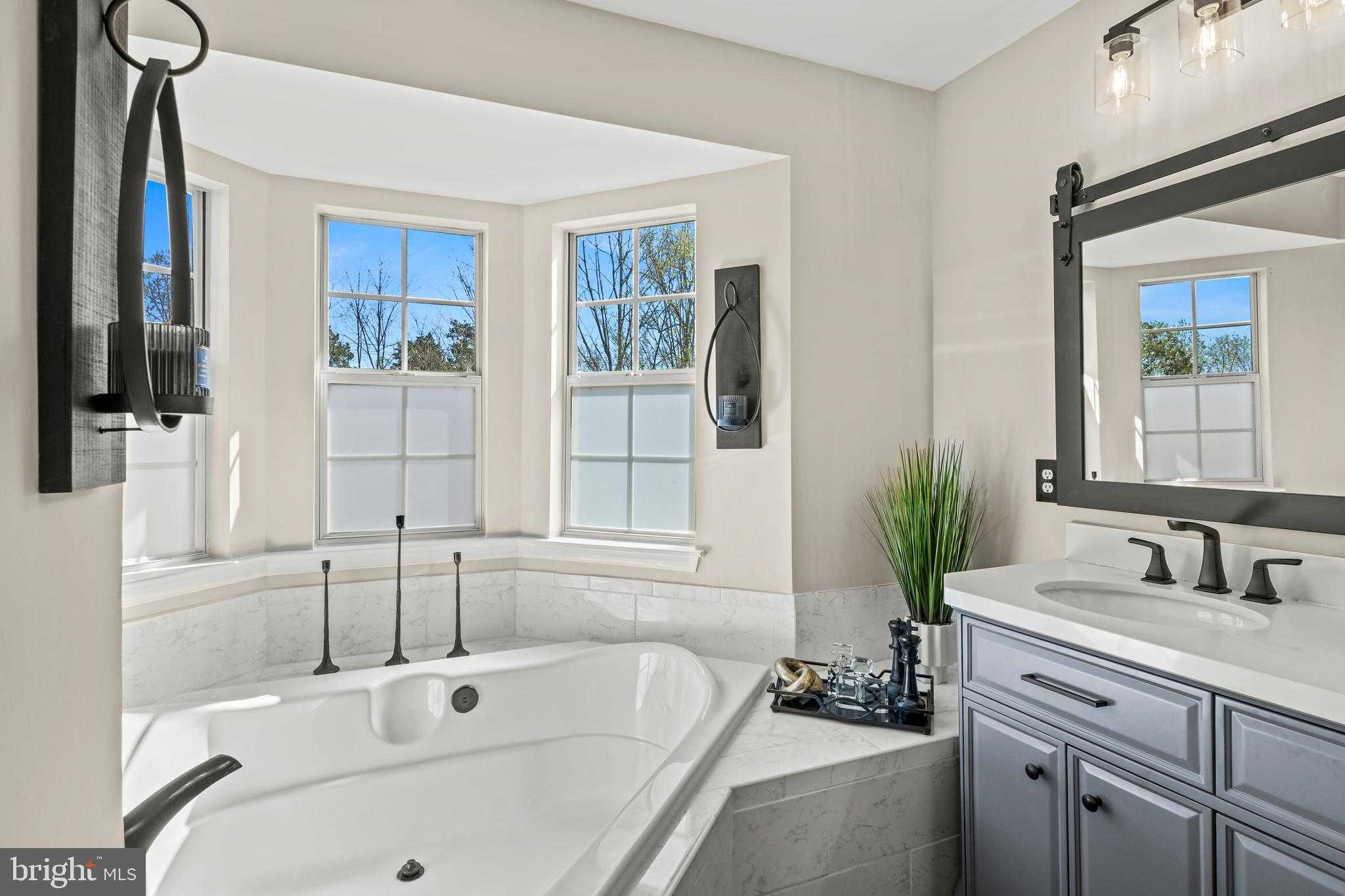 21614 Monmouth Ter photo 27