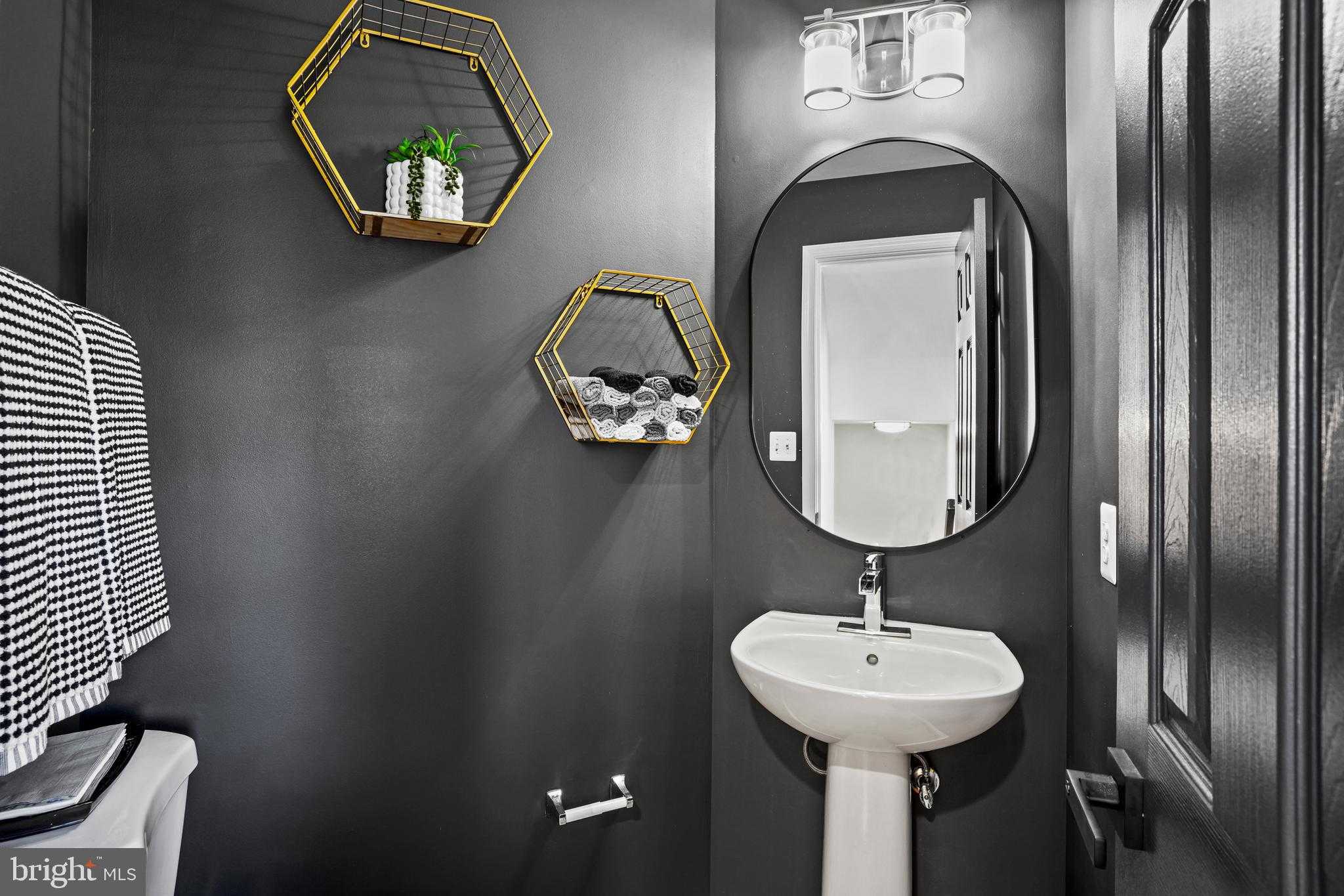 21614 Monmouth Ter photo 4