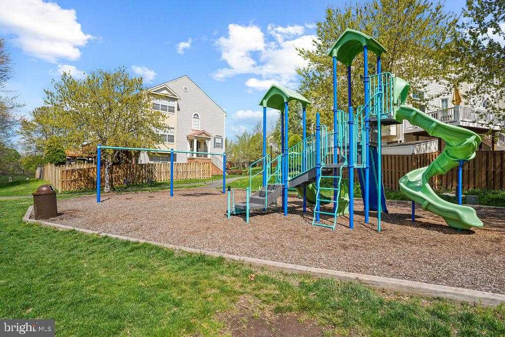 21614 Monmouth Ter photo 49