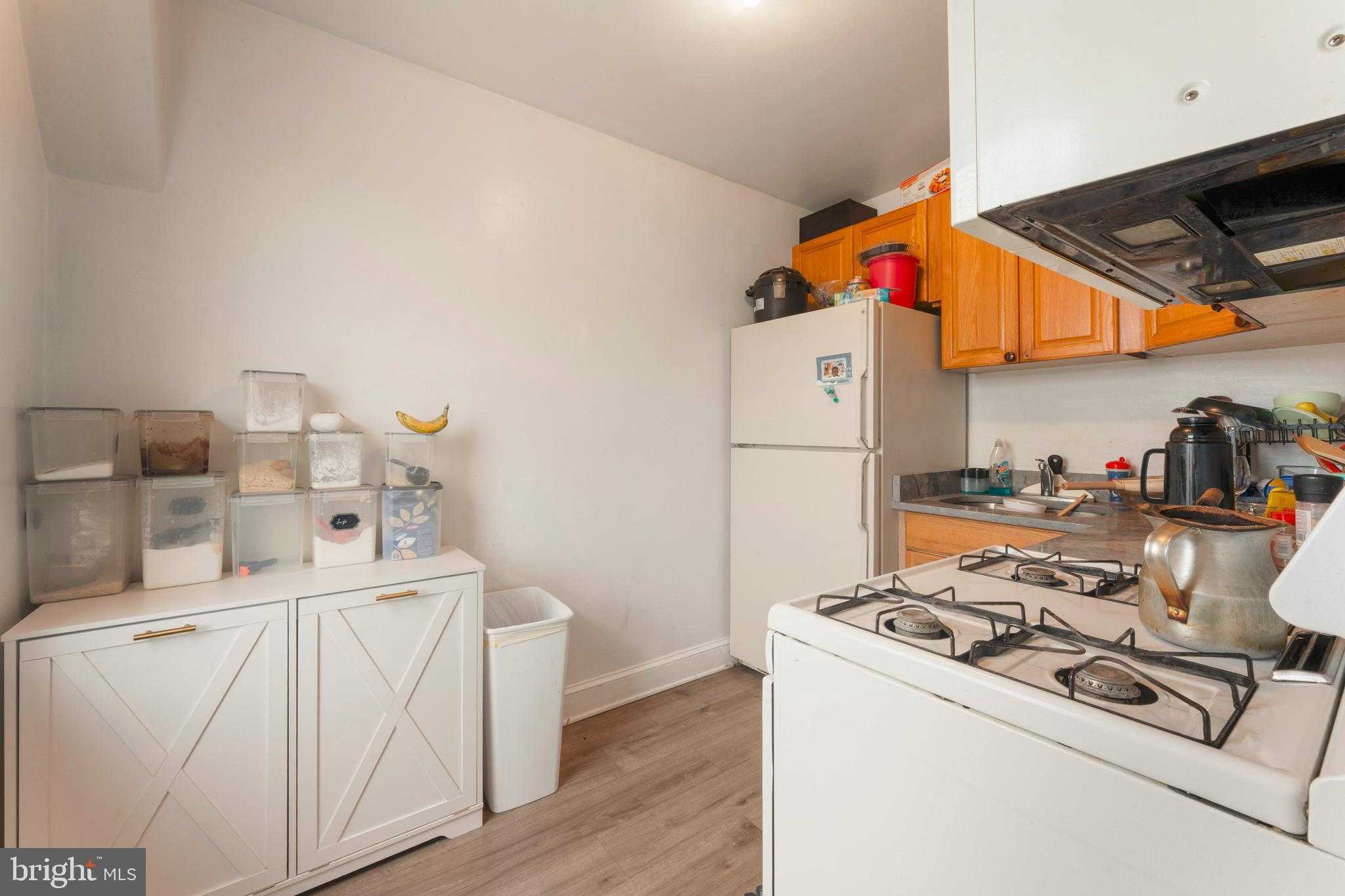 1400 Greeby St photo 39