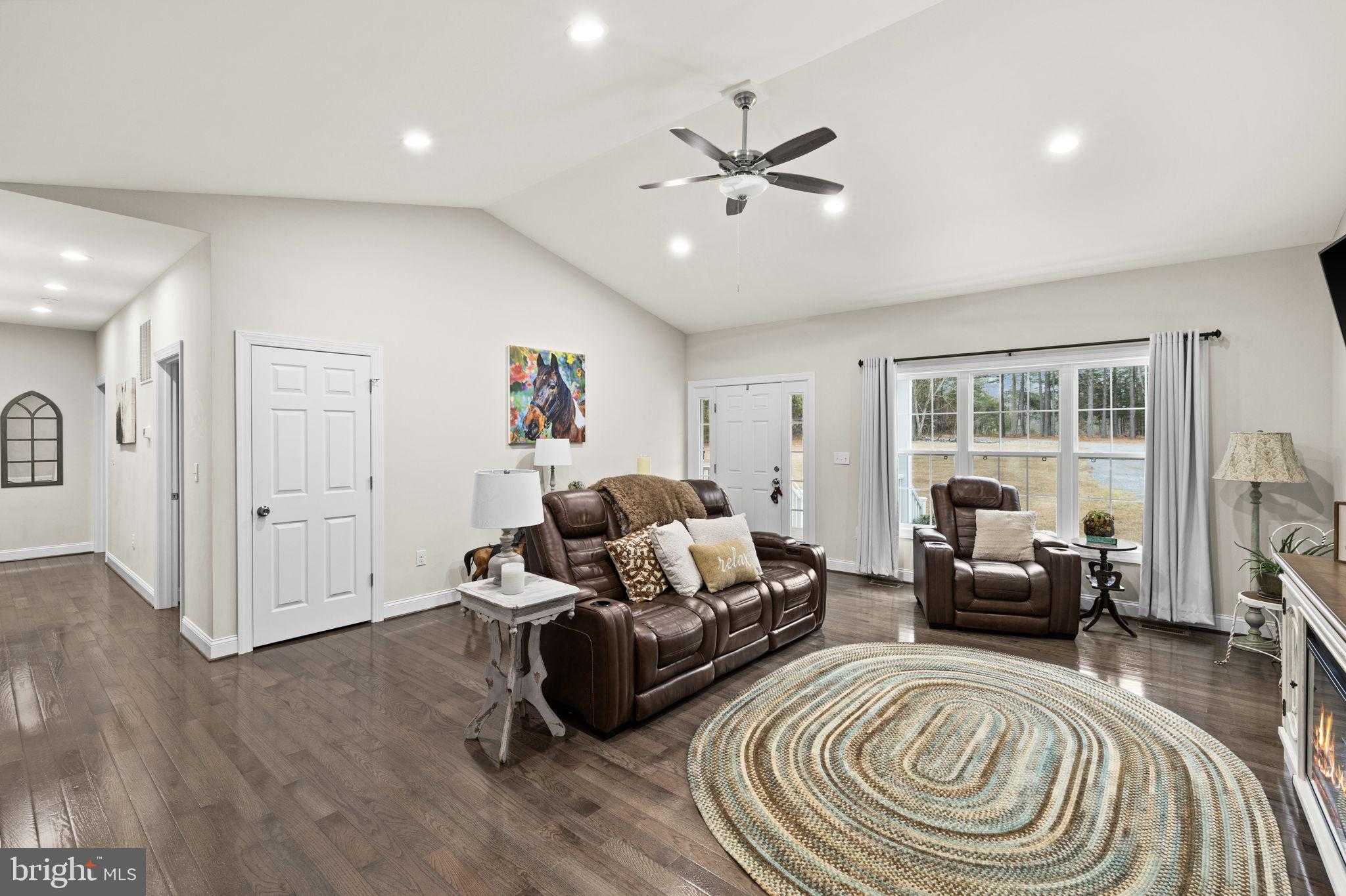 11026 Tower Rd photo 13