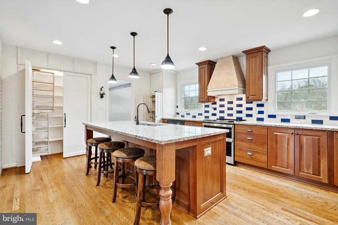 9033 Old Waterloo Rd photo 7