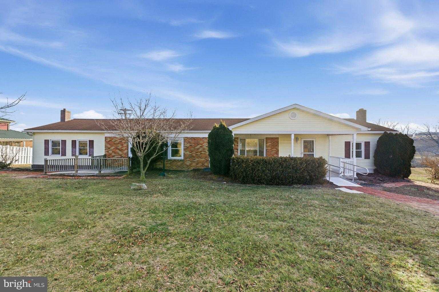 81 Stayman Dr photo 2