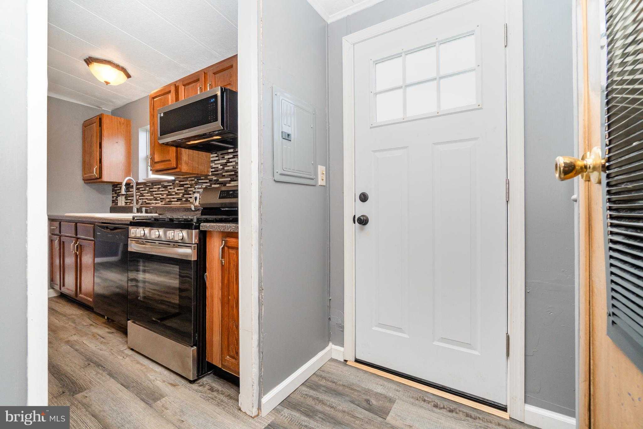 526 Palm City Park photo 12