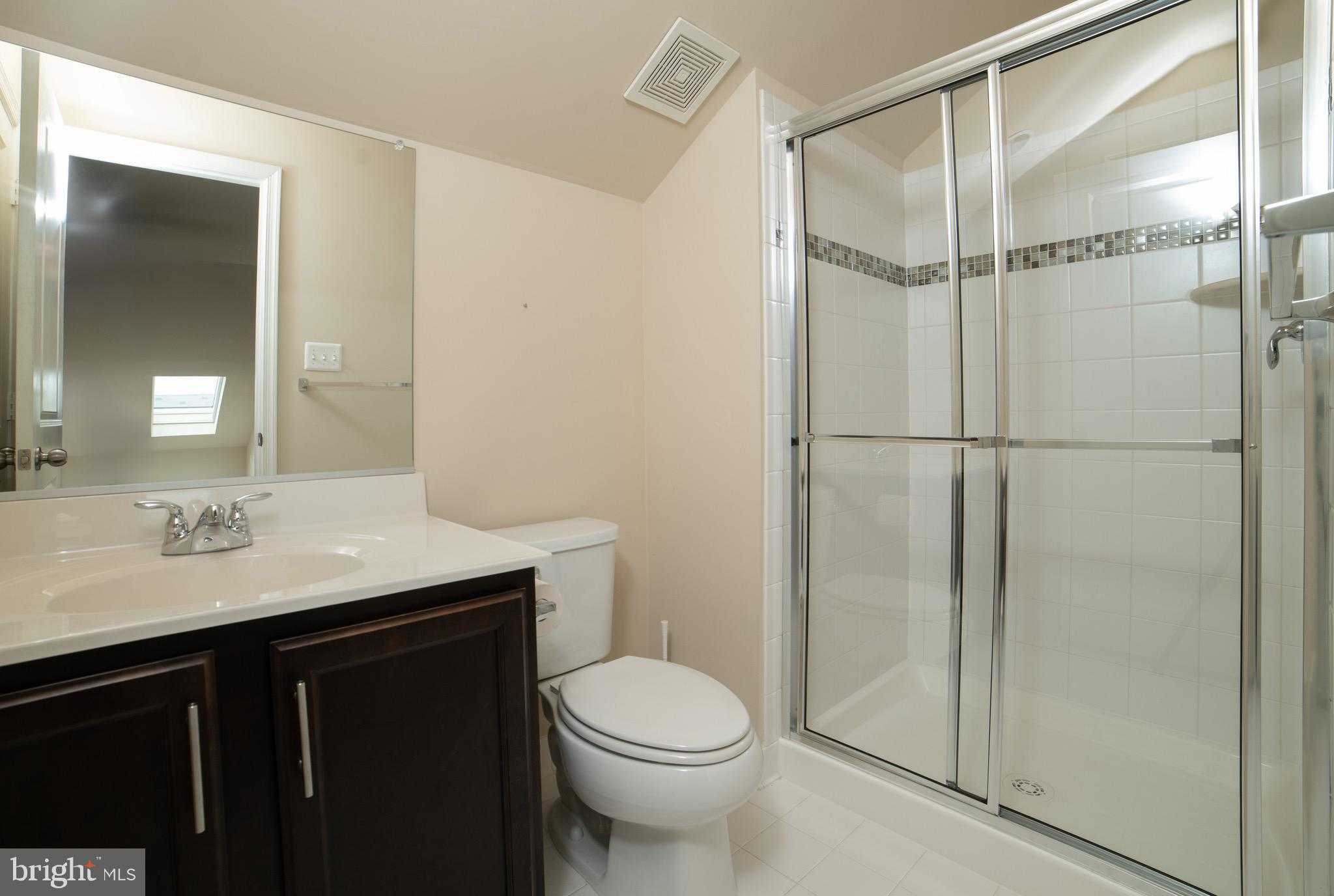 102 Vanguard Ln photo 24