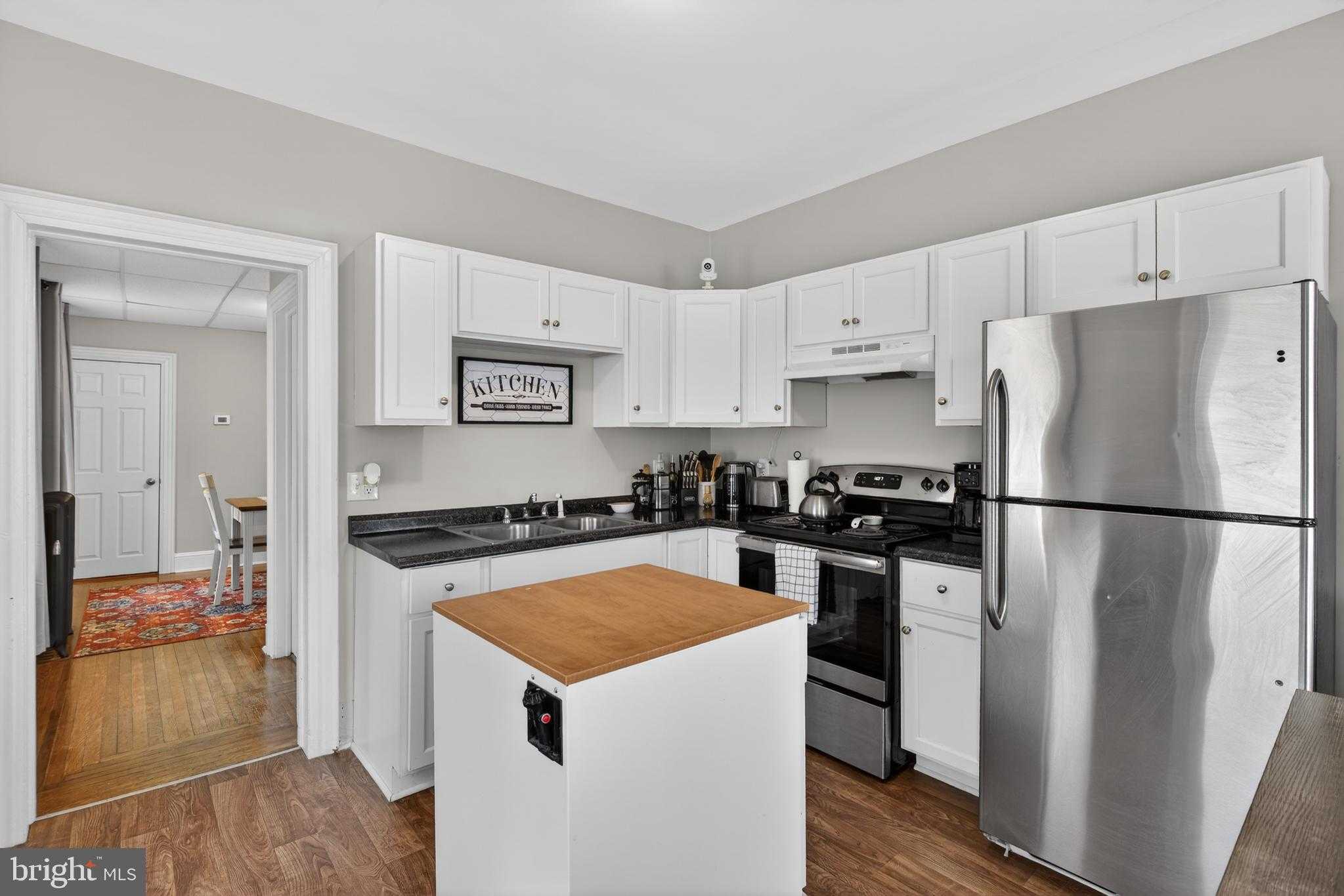 222 N Franklin St photo 15