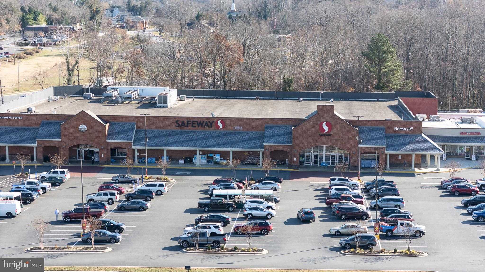 667 Hawk Hill Dr photo 37