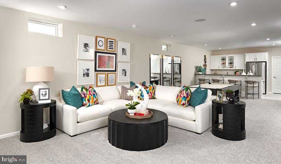 19004 Amesbury Rd photo 4