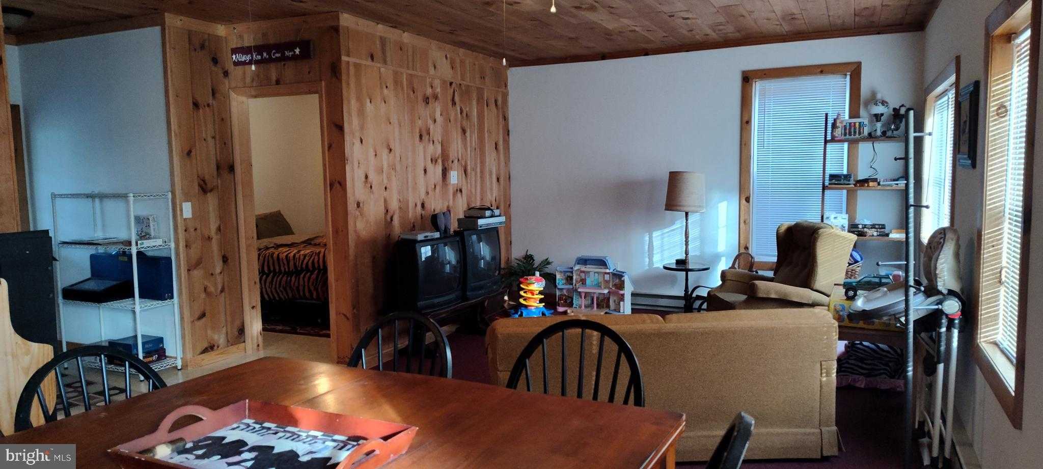 1339 Spruce Hill Rd photo 3