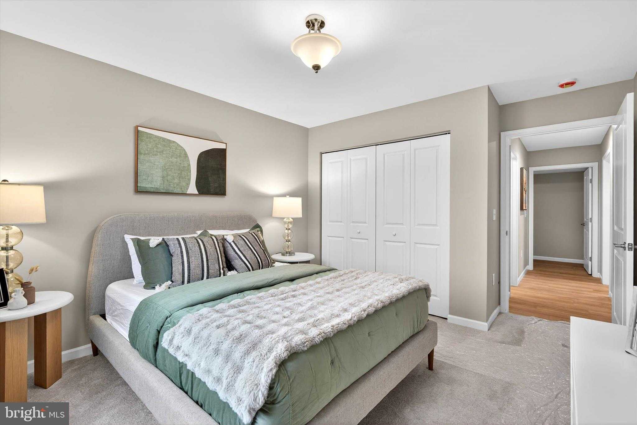 127 Hillard Fld photo 33