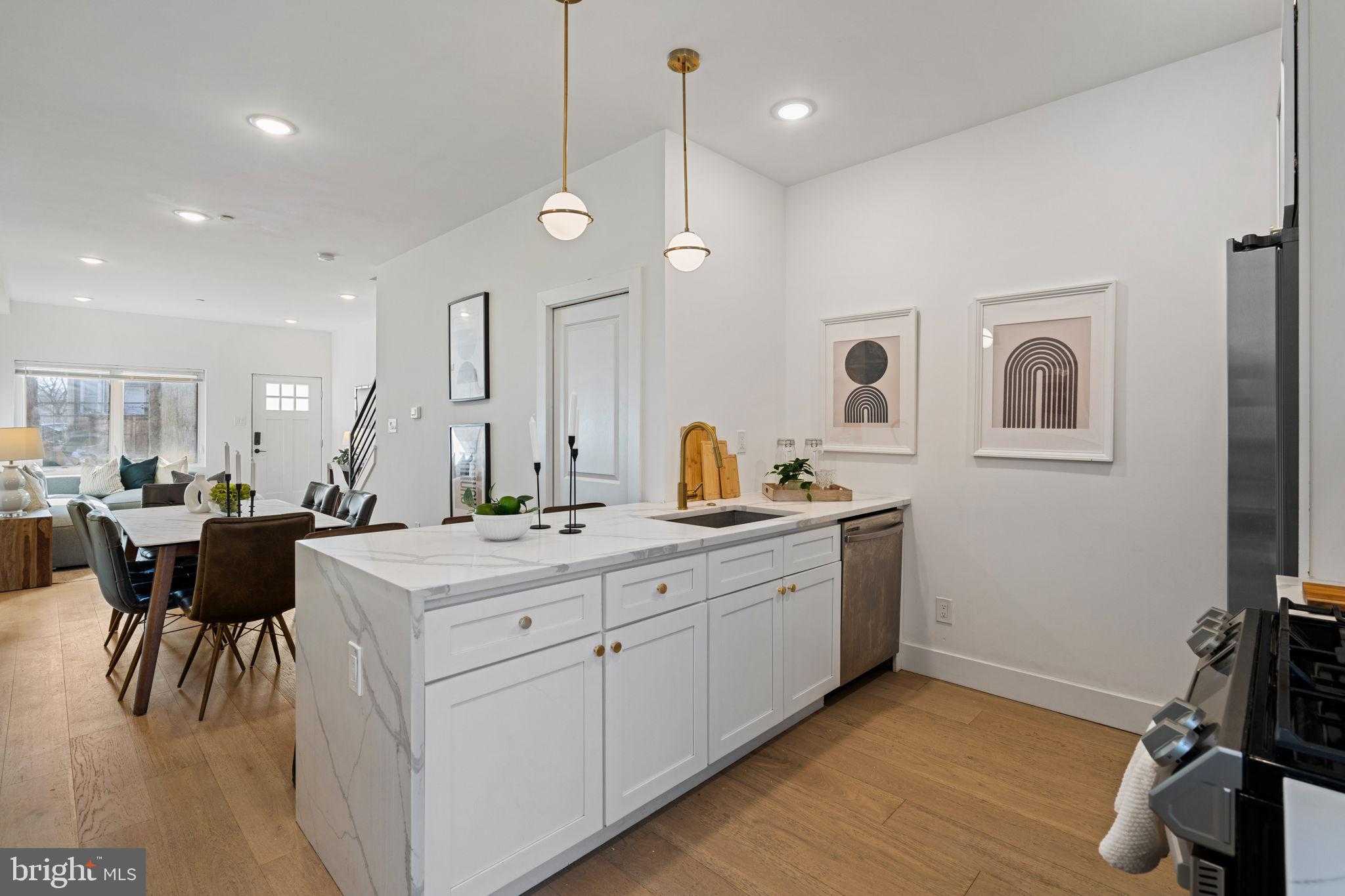 3973 Wyalusing Ave photo 6