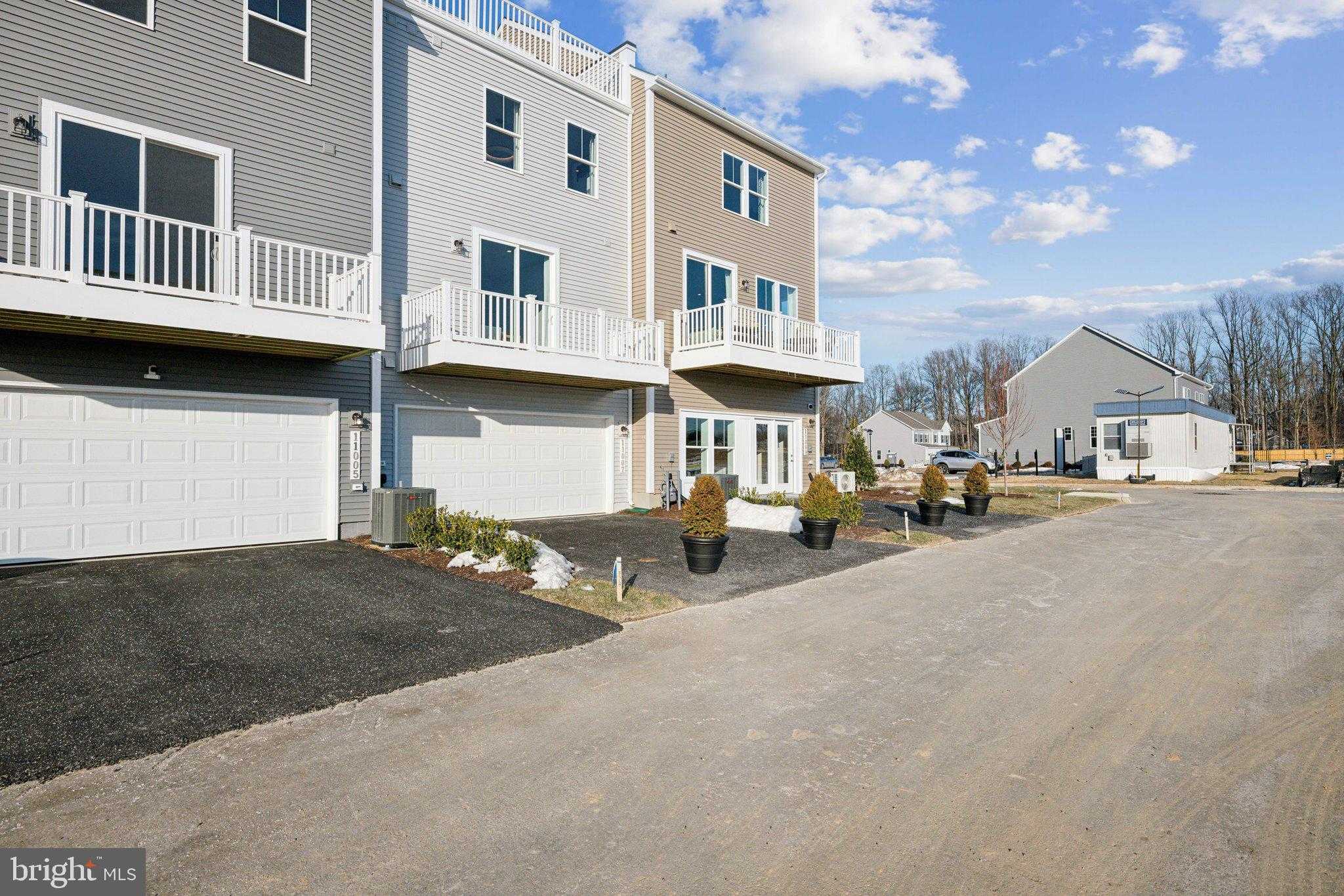 10905 Reunion Ln photo 24