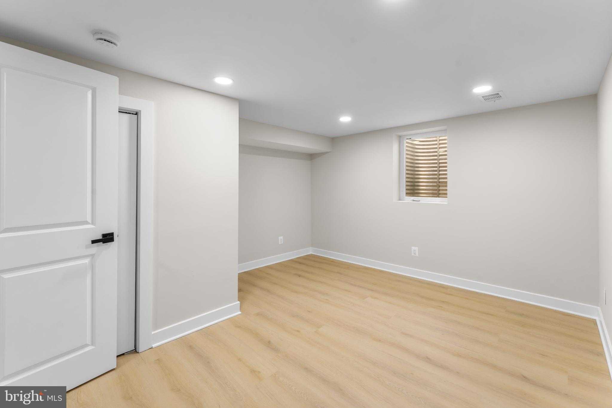 6406 Elmhurst St photo 39