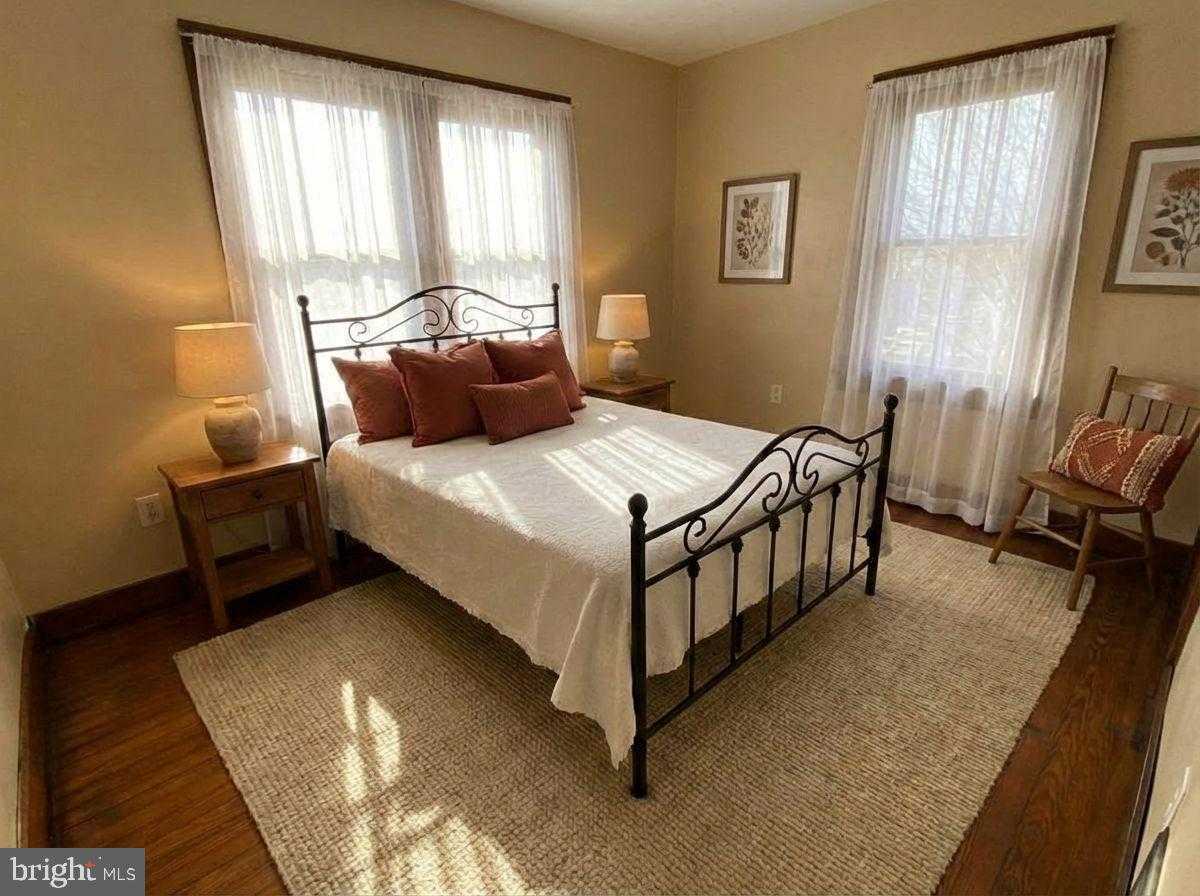 1012 Kent Ave photo 26