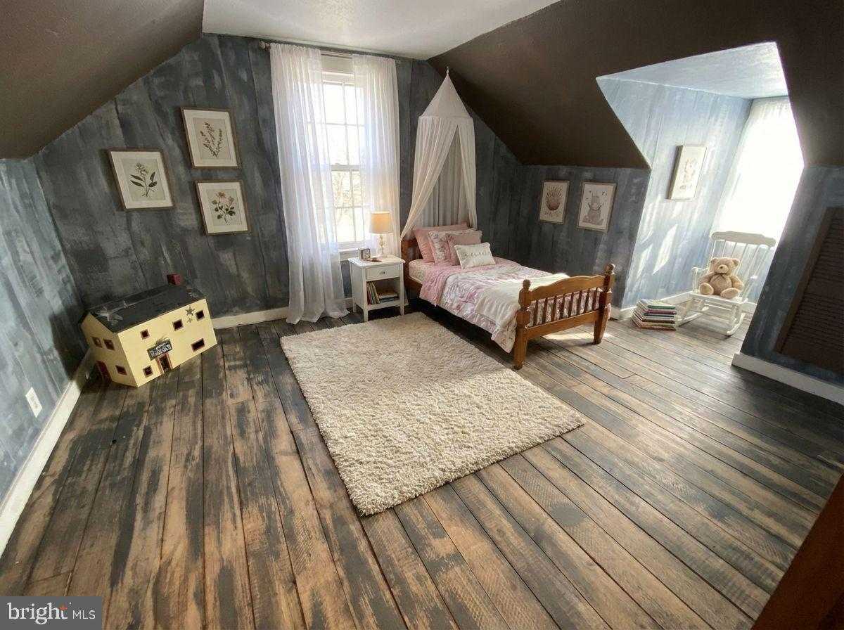 1012 Kent Ave photo 30