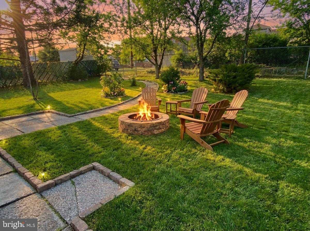 1012 Kent Ave photo 41