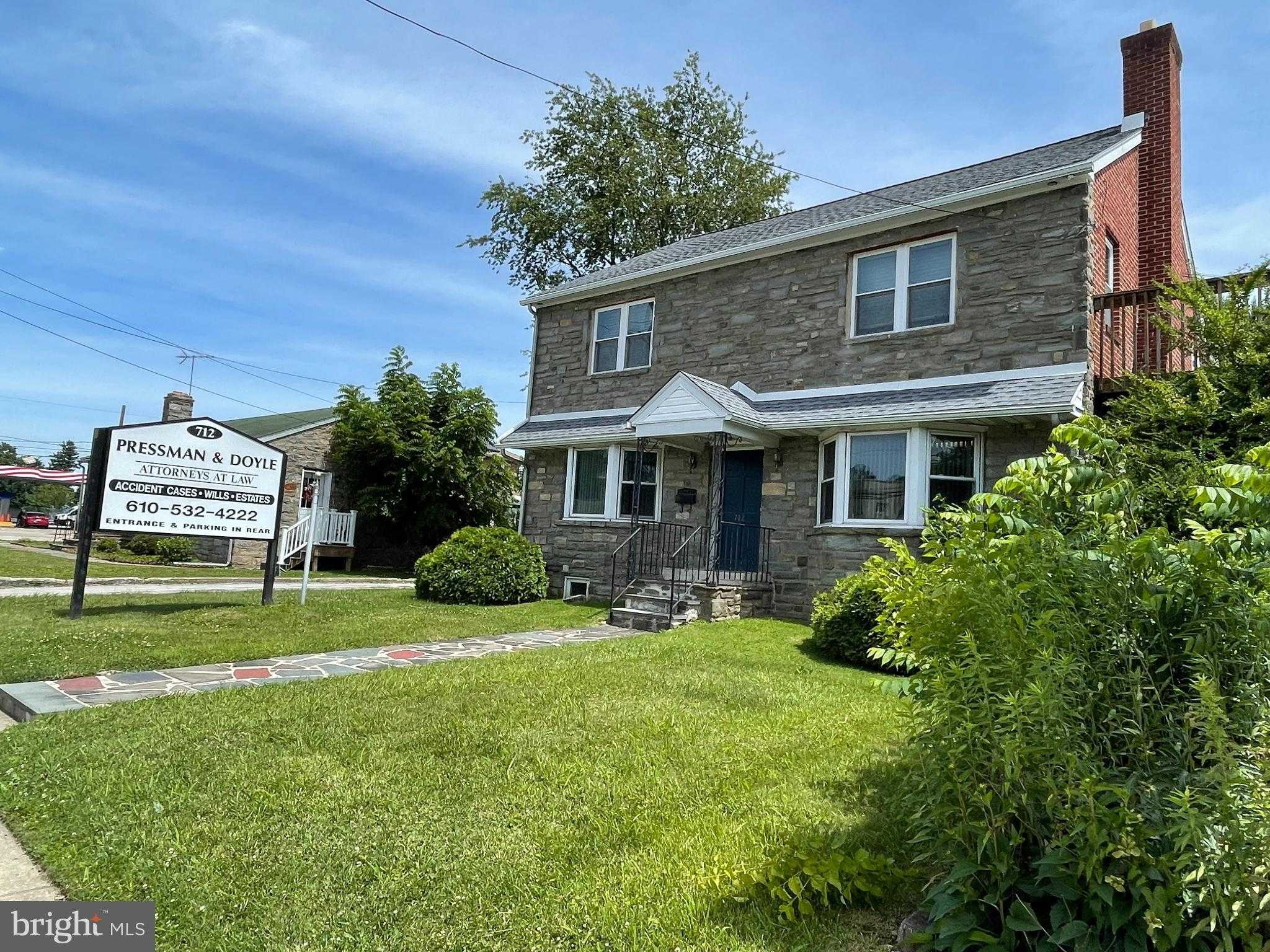 712 Macdade Blvd photo 42