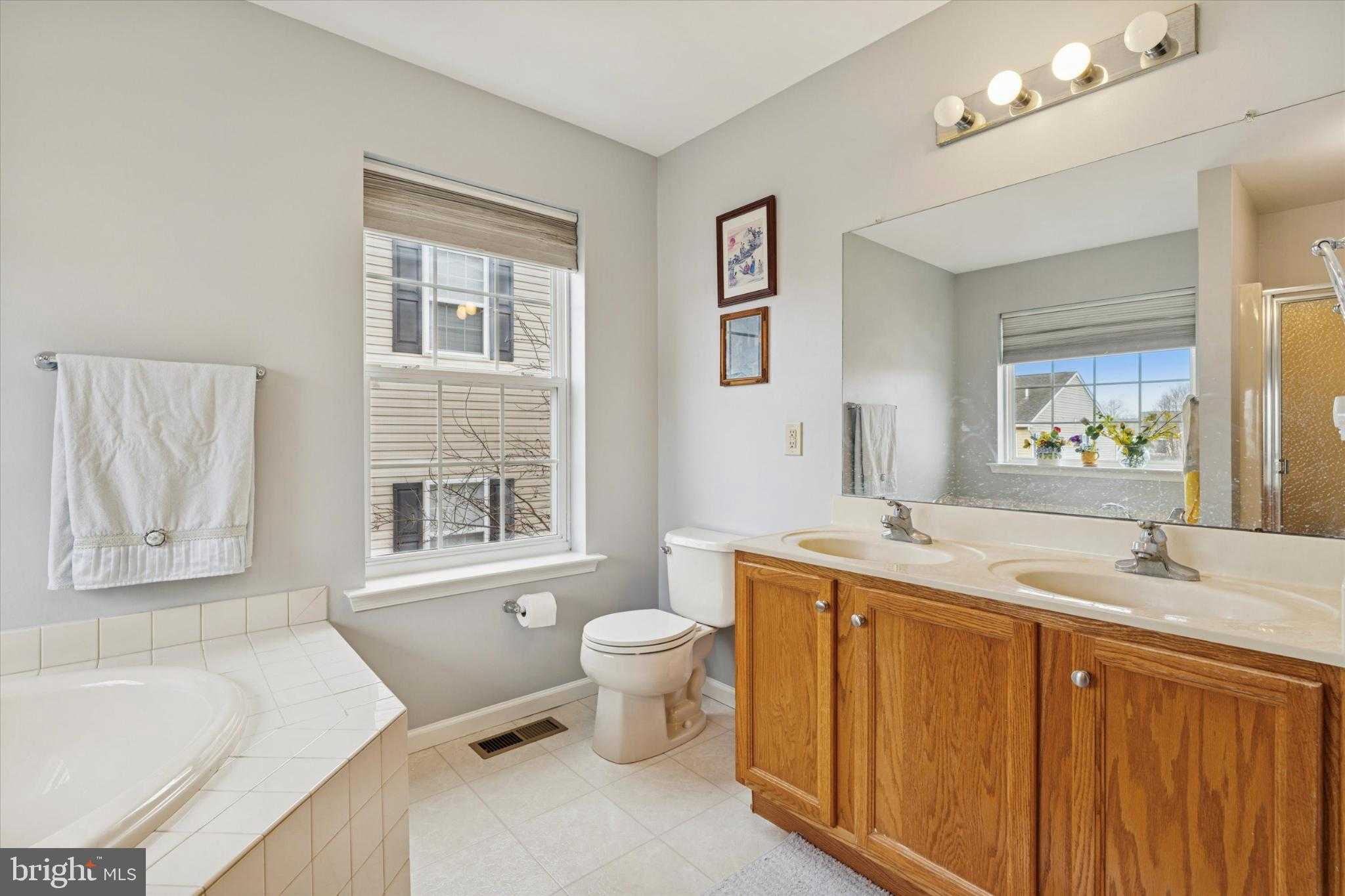 223 Holbrook Ln photo 13