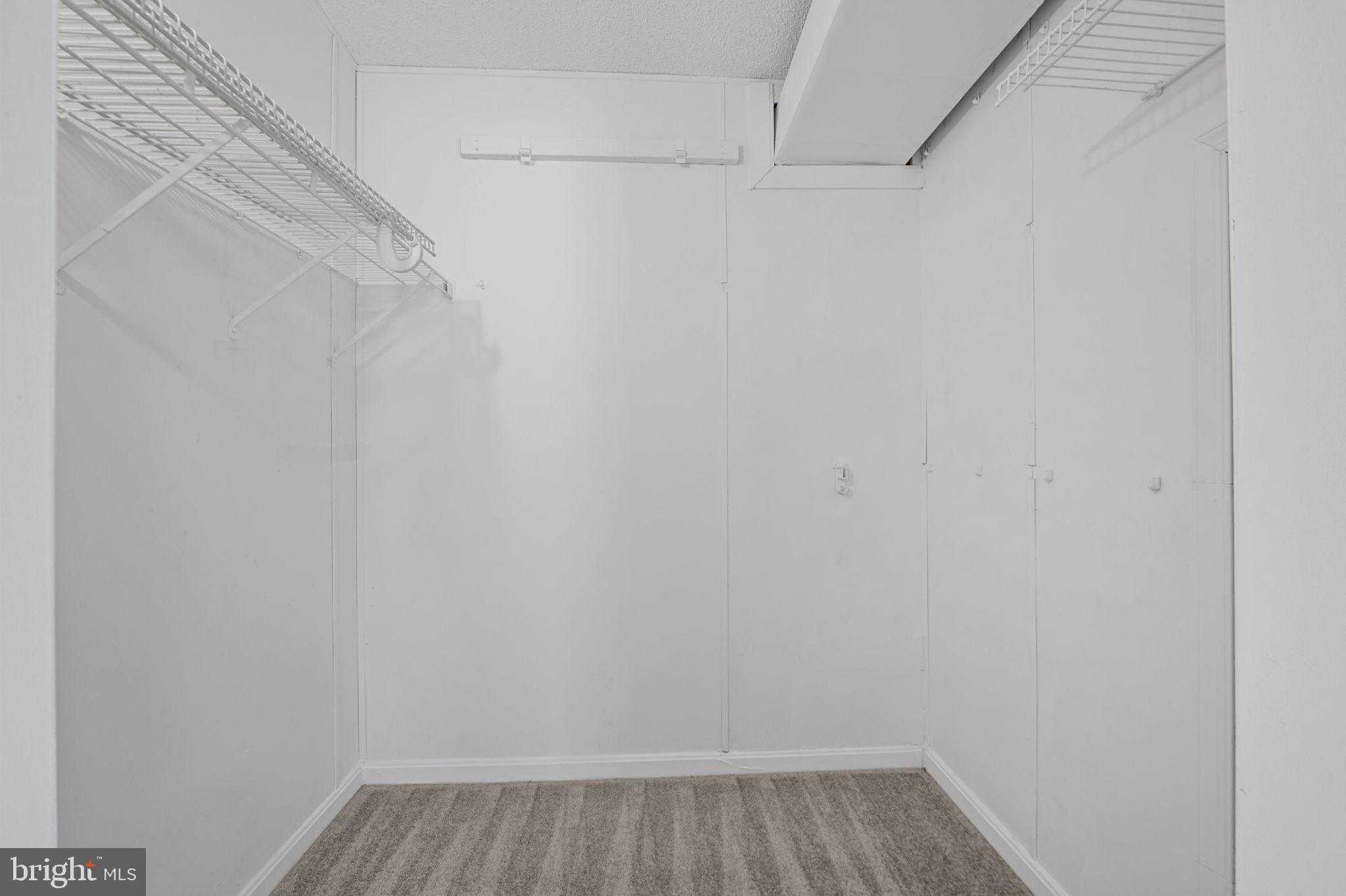 402 Boones Dr photo 22