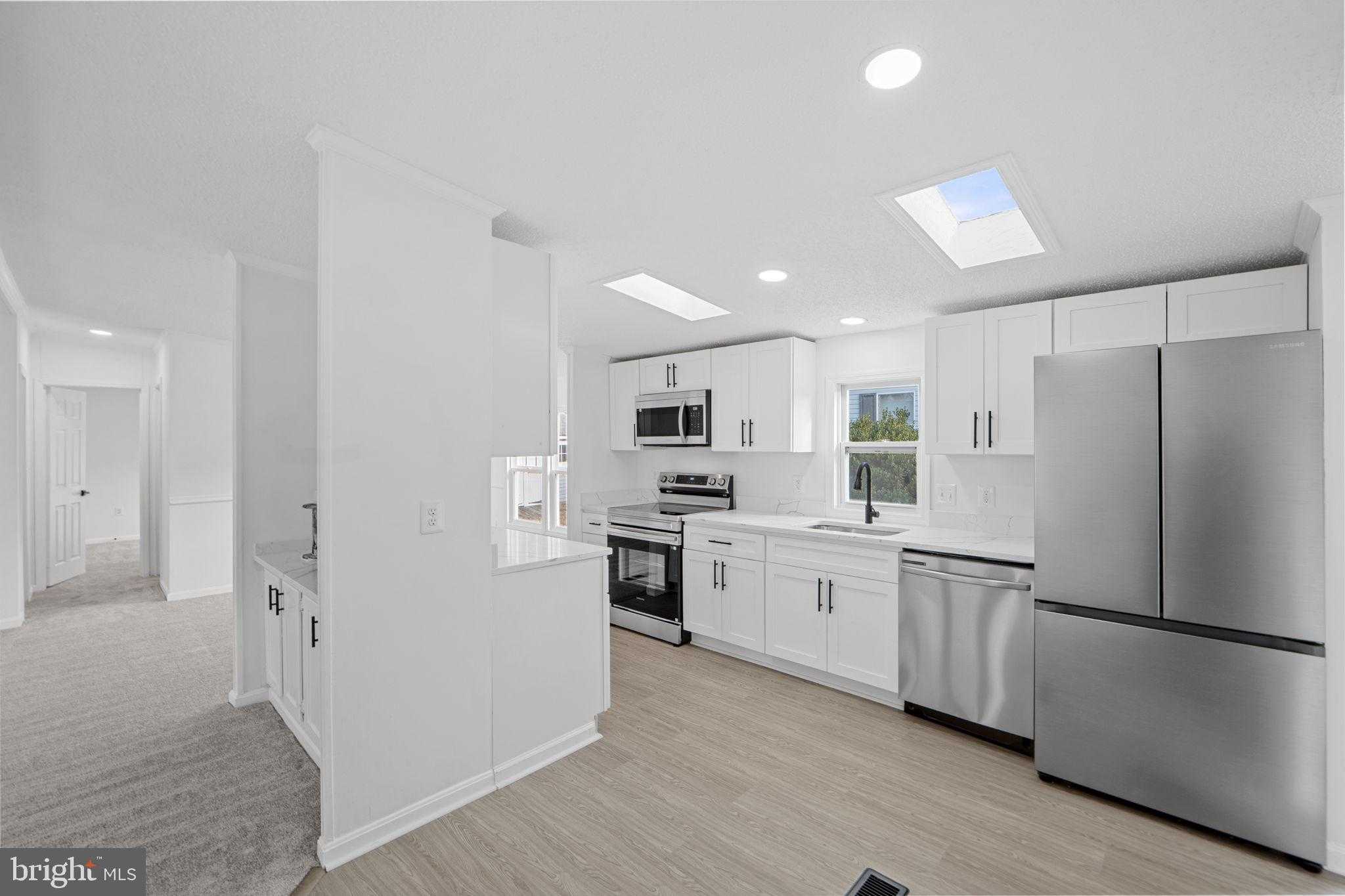 402 Boones Dr photo 7