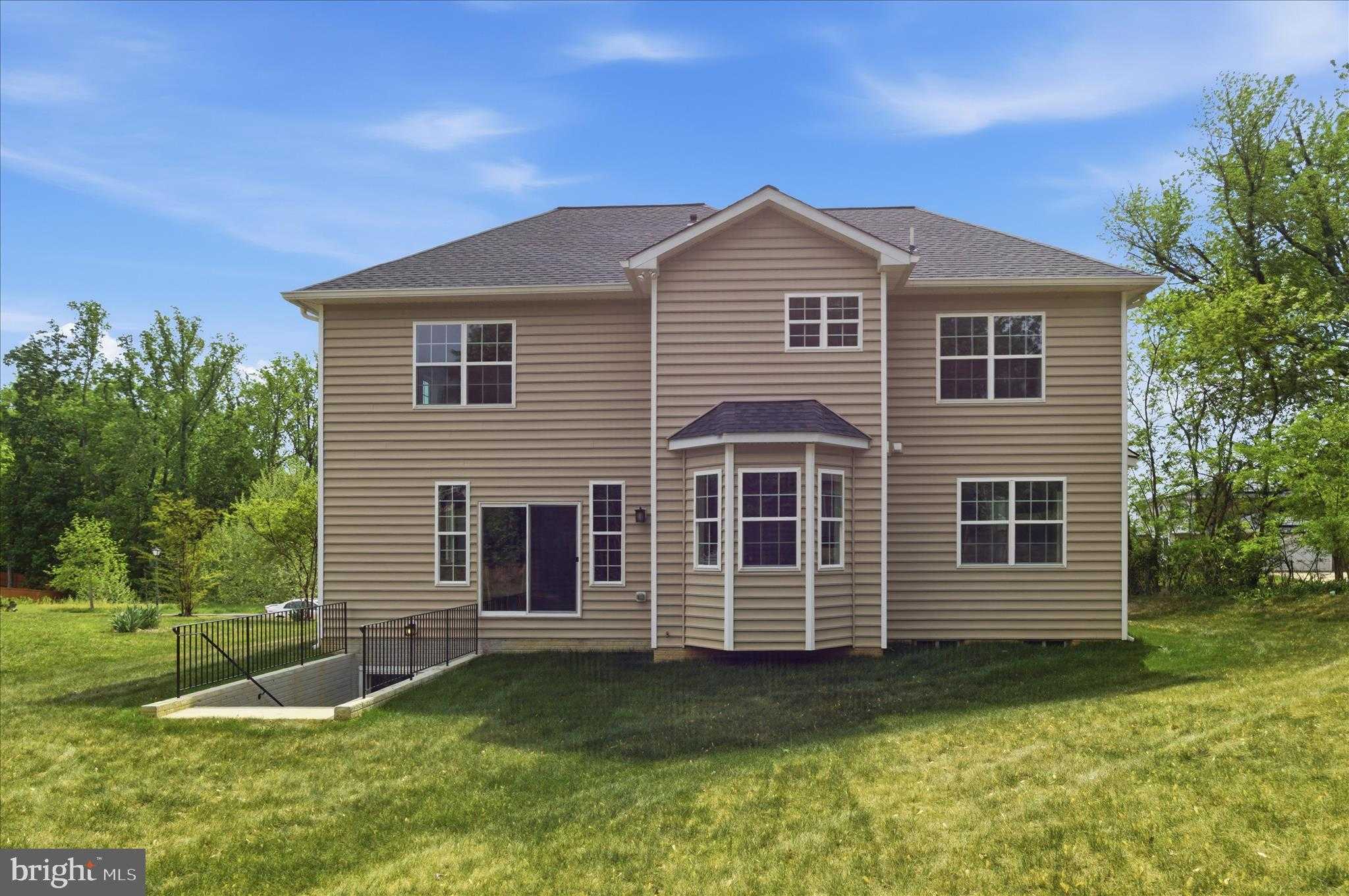 603 Digges Ln photo 31