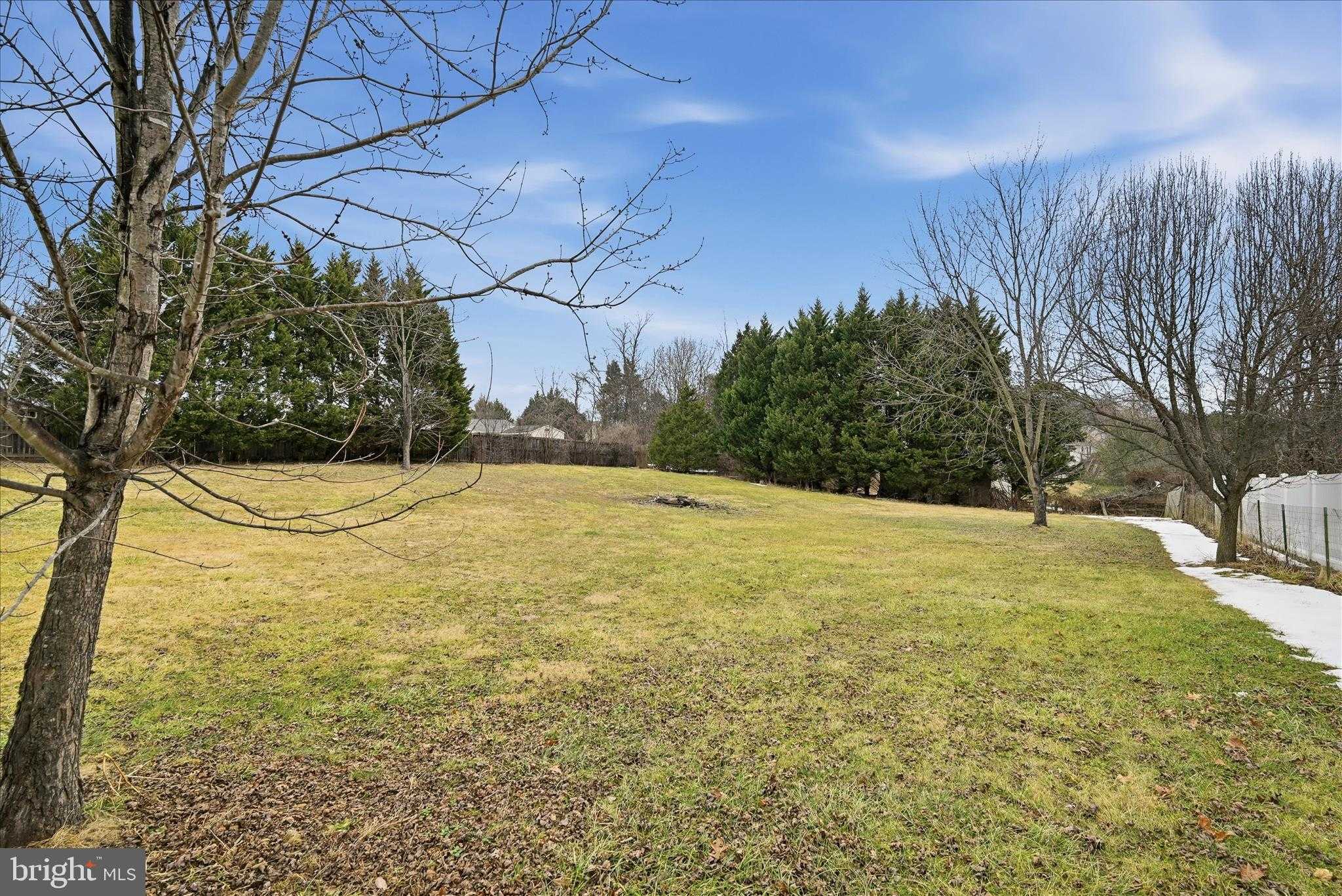 60 Paragon Dr photo 44