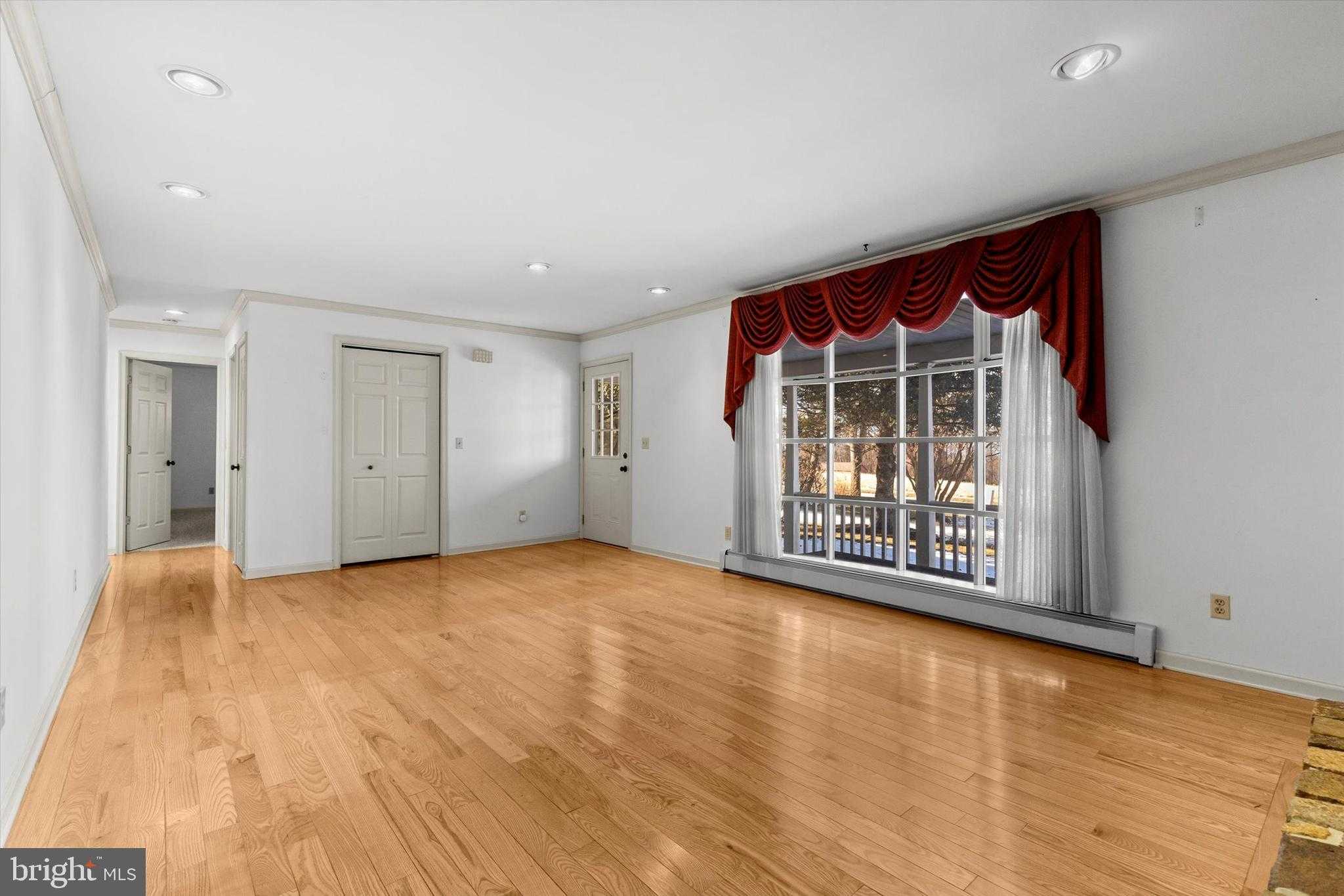 107 W Ridge Rd photo 10