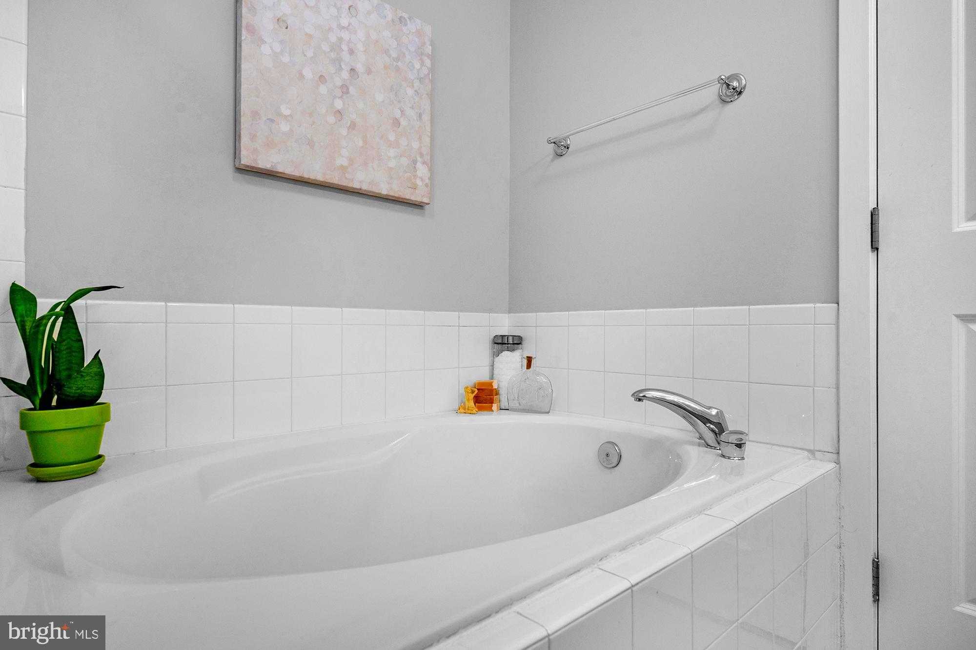 937 S Caroline St # 19 photo 27