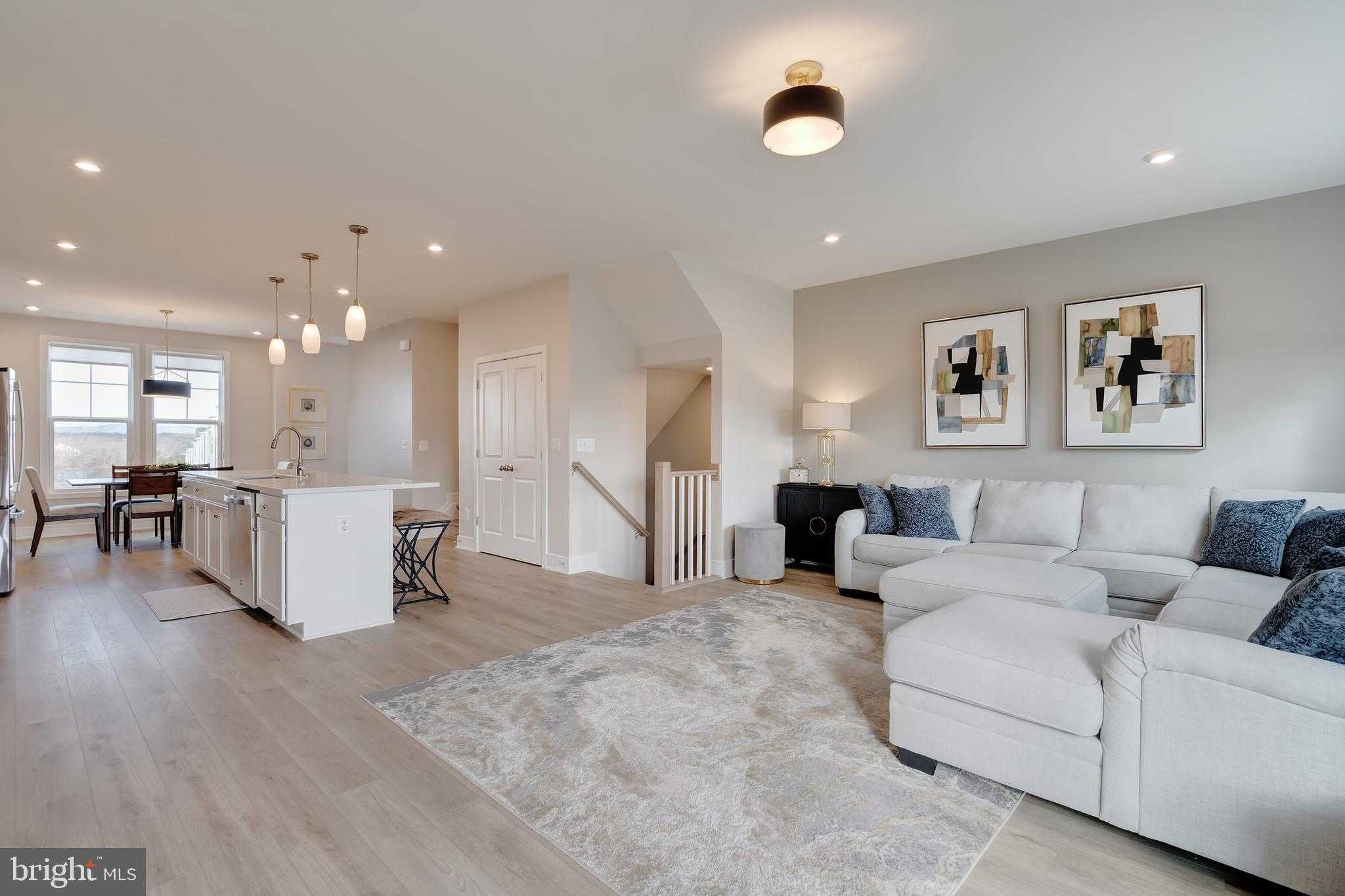 105 Checkerspot Way photo 12