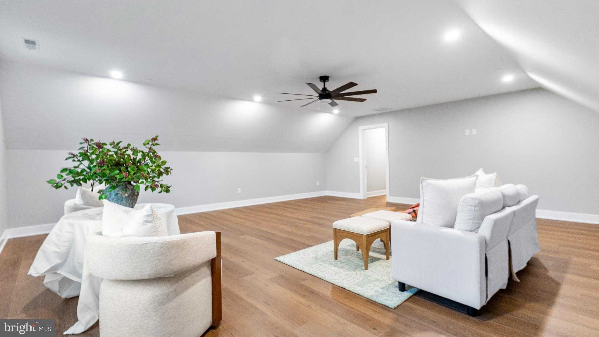 12738 Heathland Dr photo 54