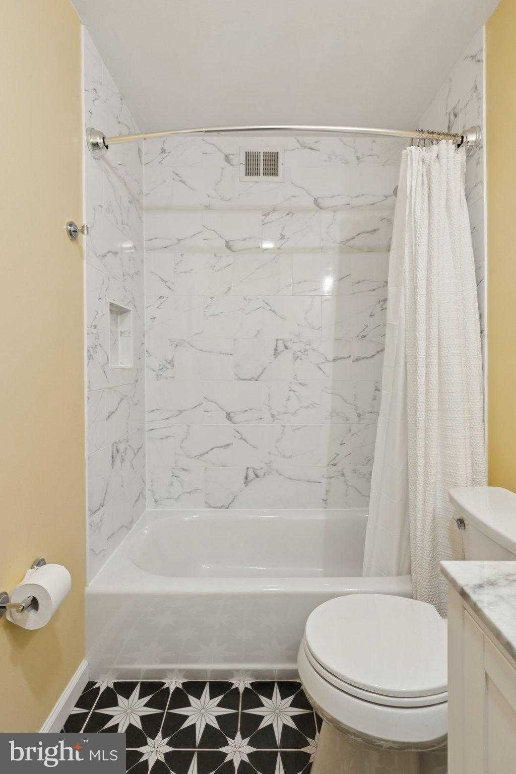 1210 Addison St photo 38