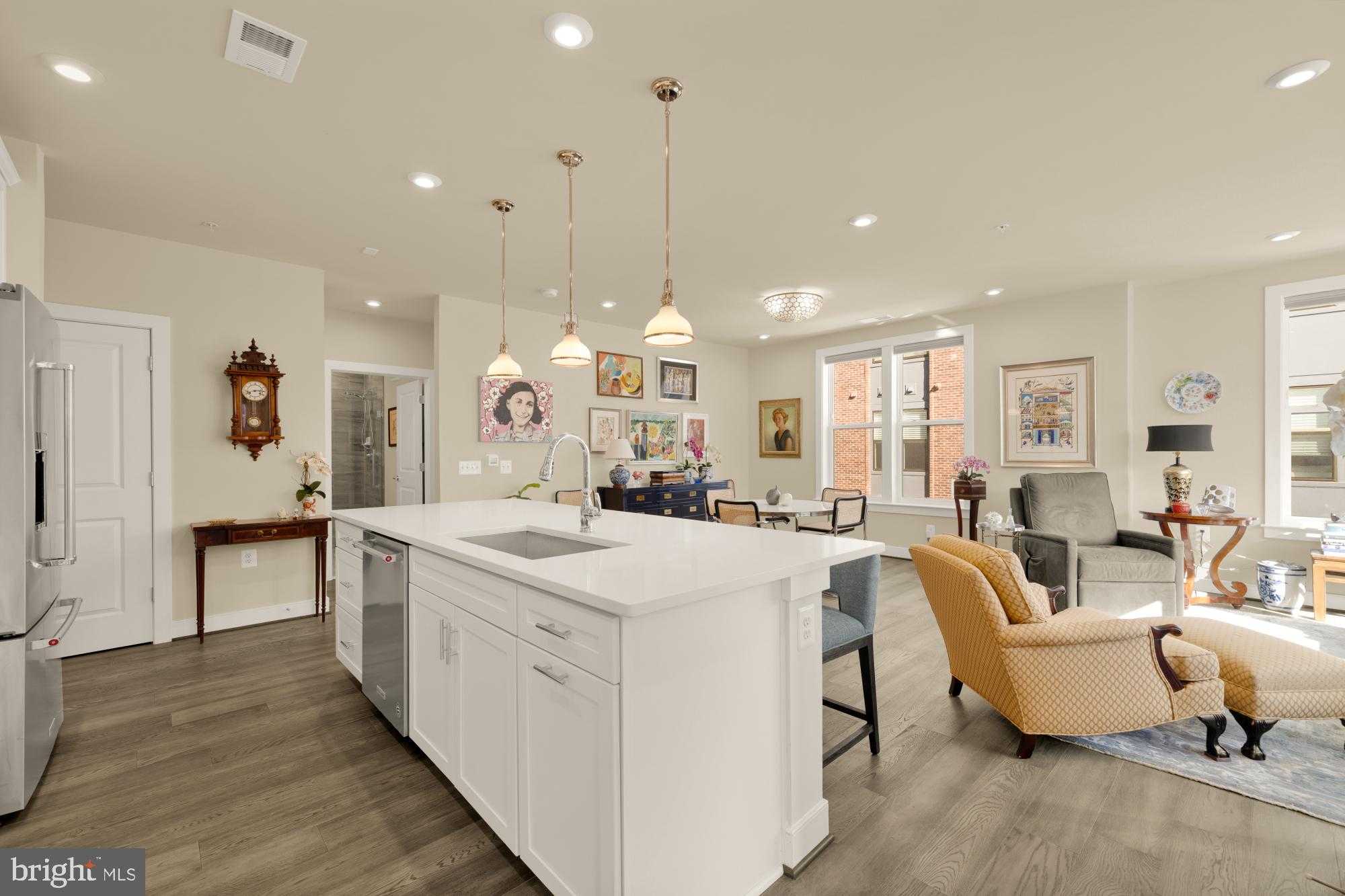 3501 Bellflower Ln Apt 201 photo 19