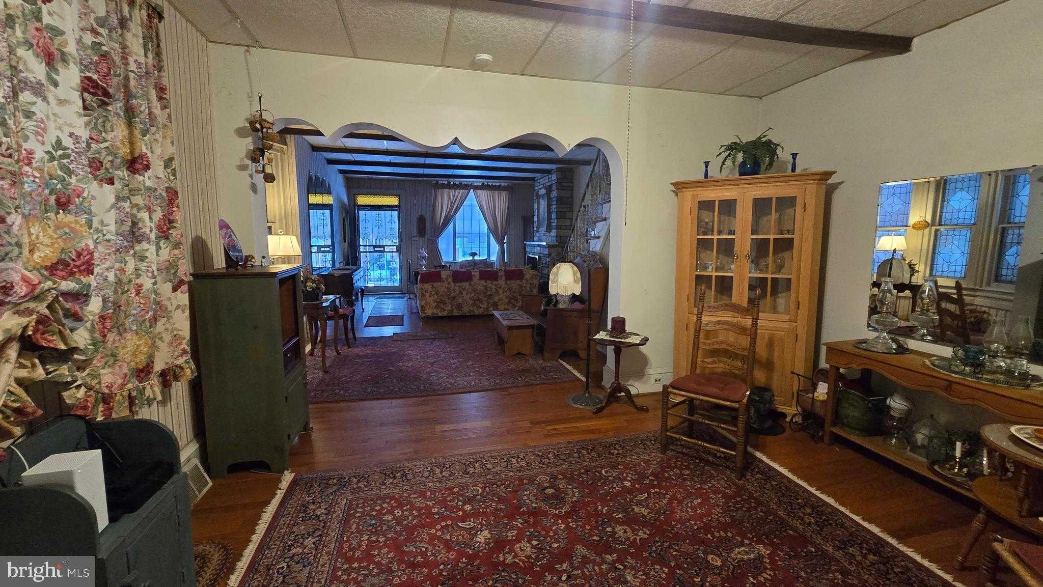 5237 Webster St photo 17