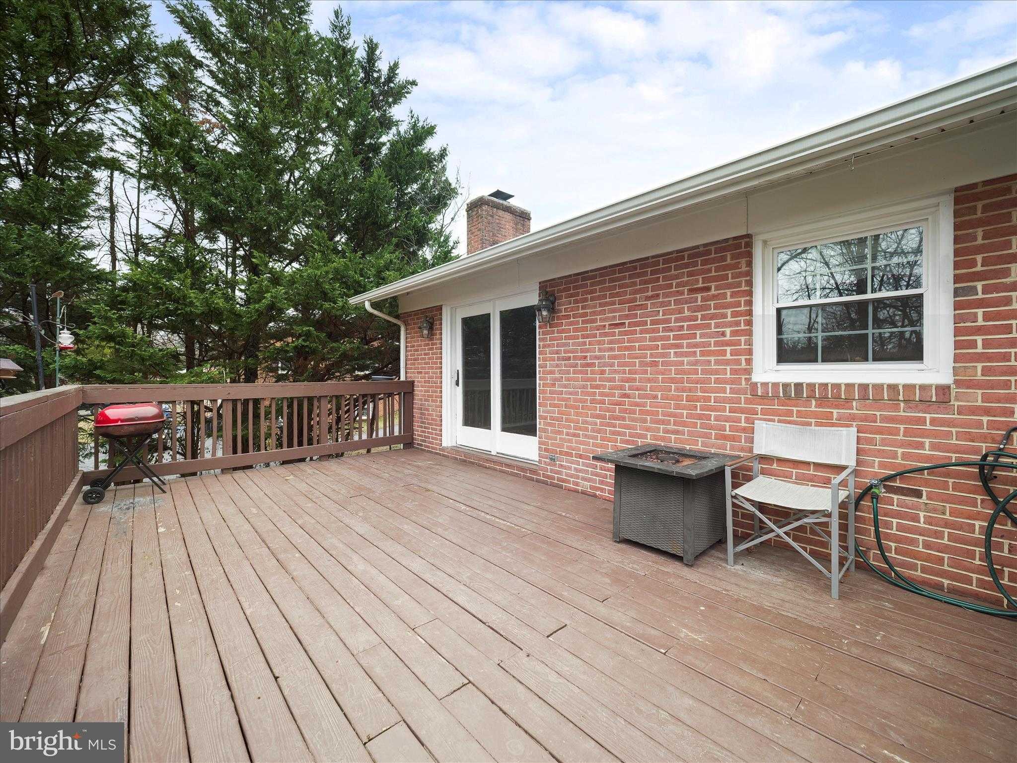 1056 Valleybrook Dr photo 42