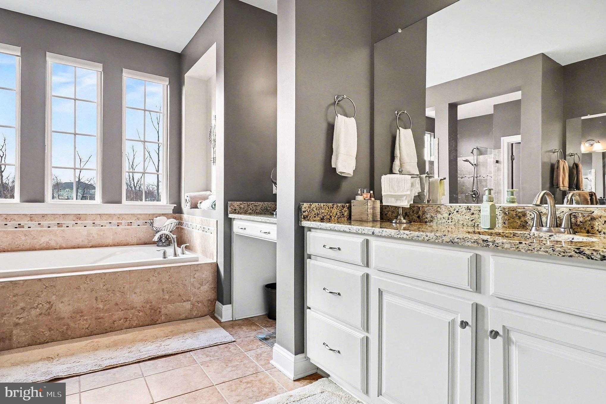 165 Edgewater Dr photo 27