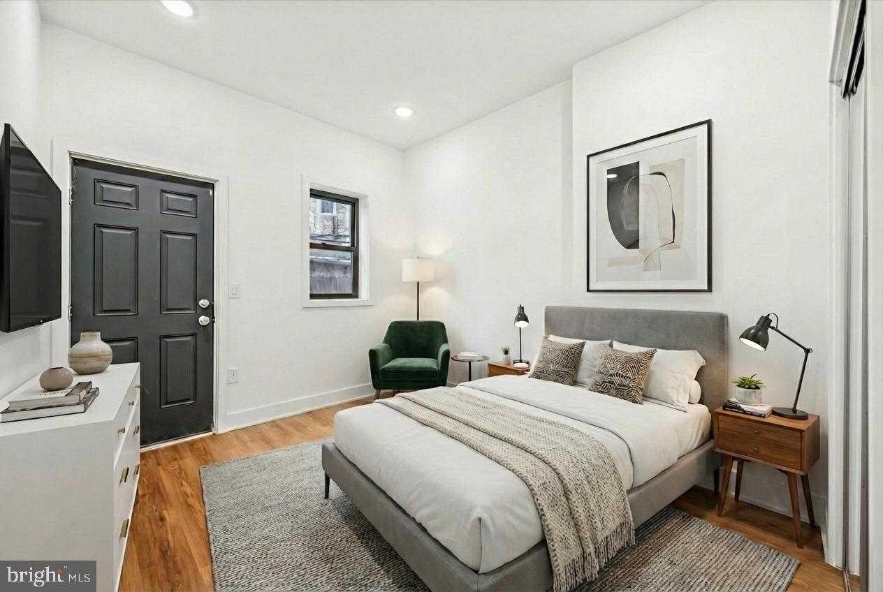 3312 W Cumberland St photo 4