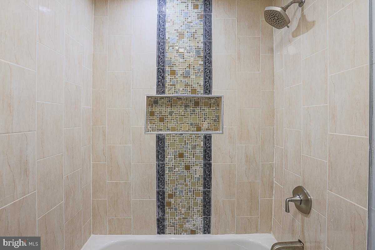 604 E 31st St photo 41