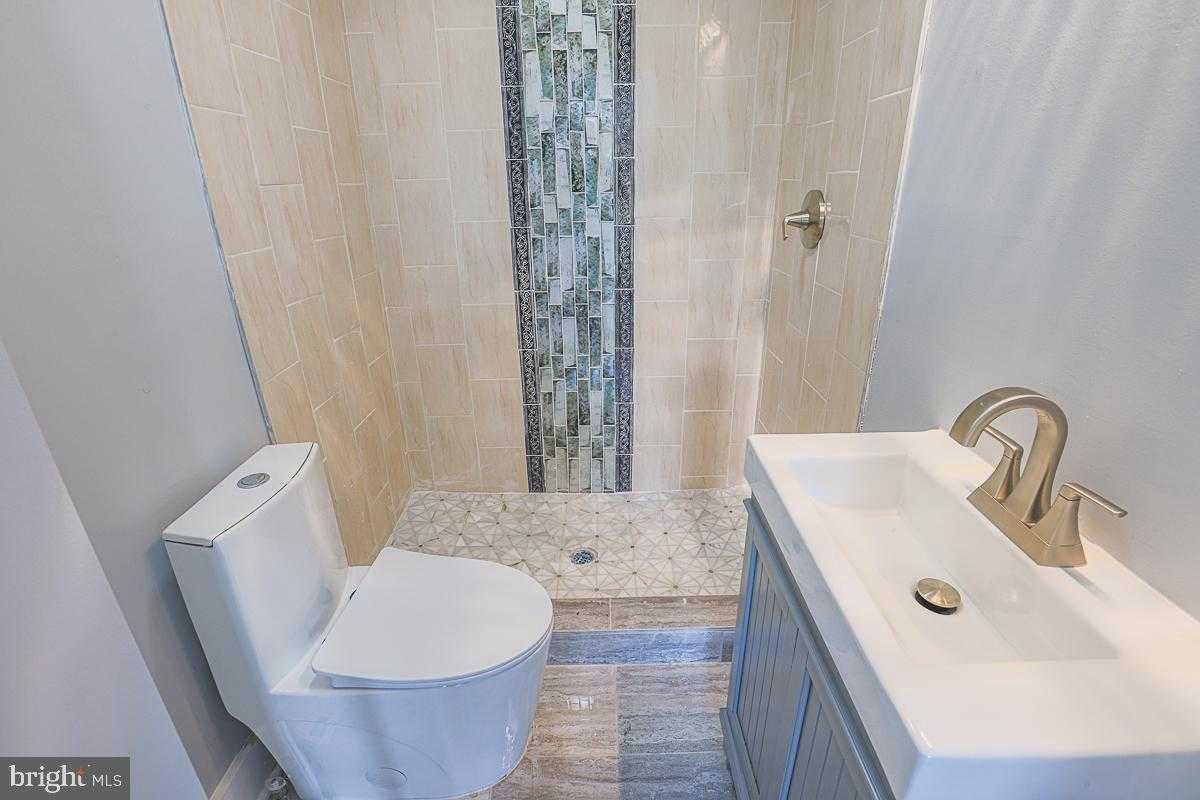 604 E 31st St photo 45