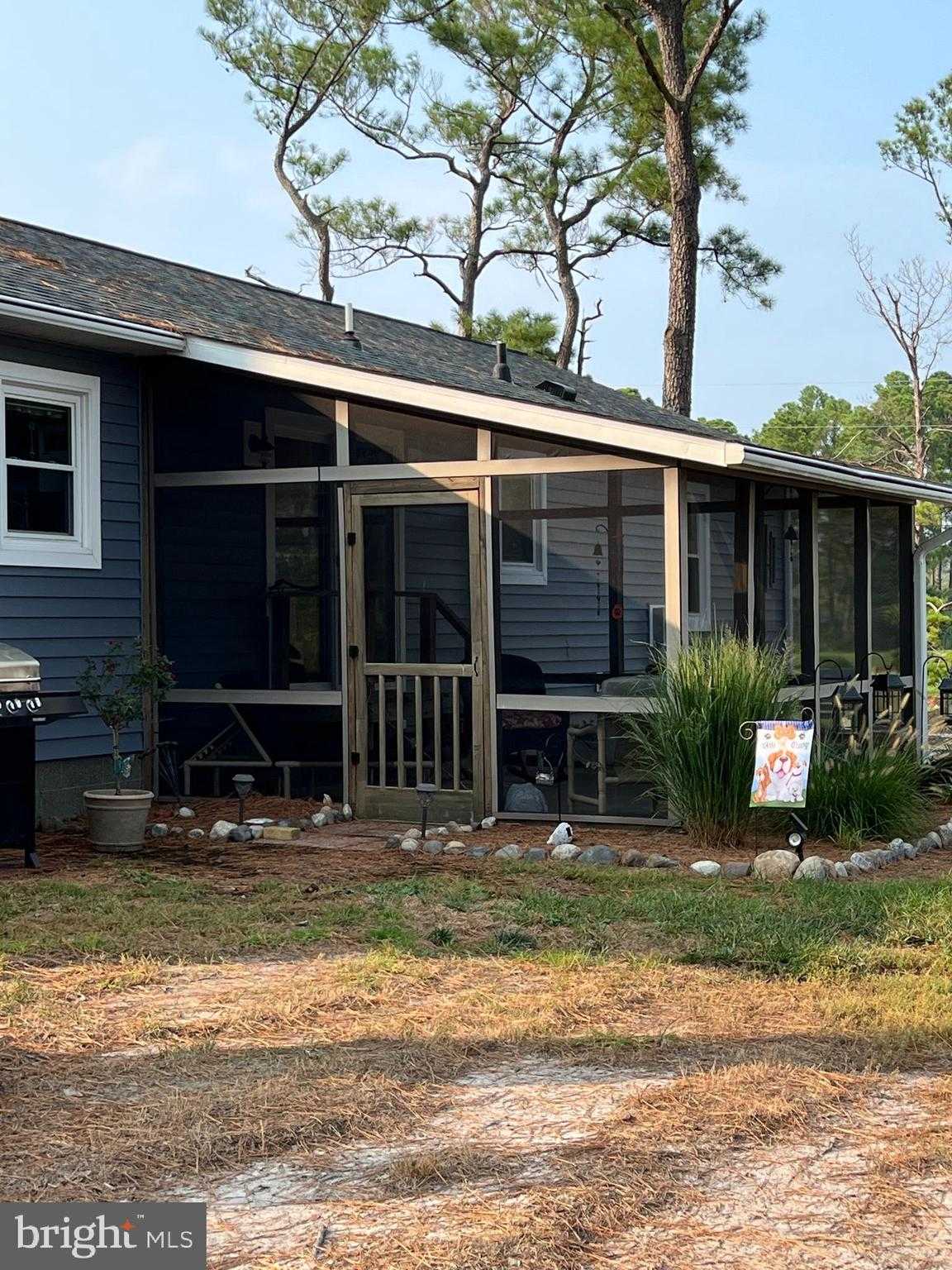 5241 Frances Rd photo 11