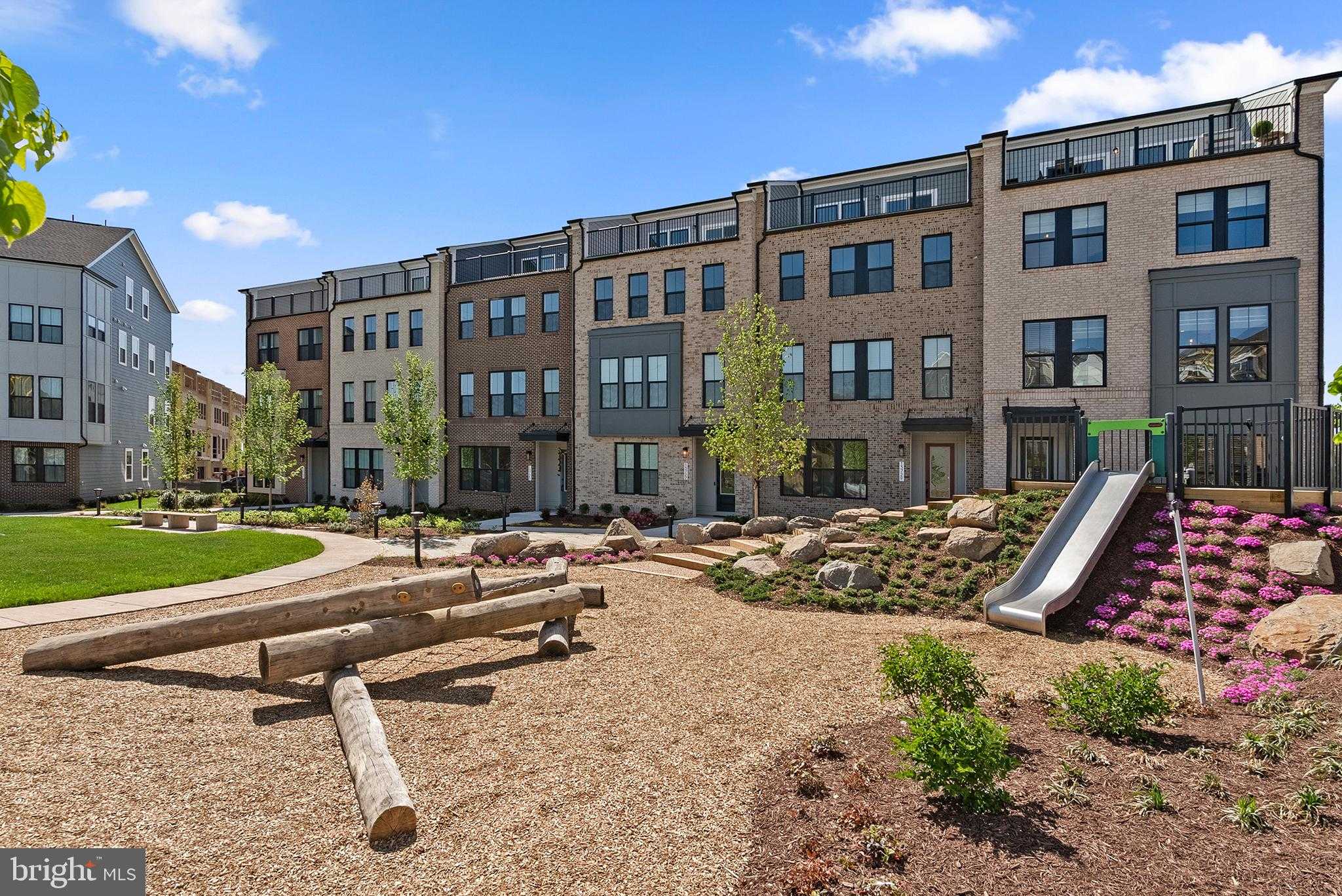 13748 Aviation Pl photo 25