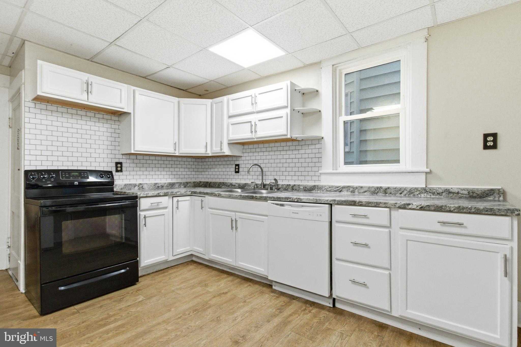 1904 4th St photo 17