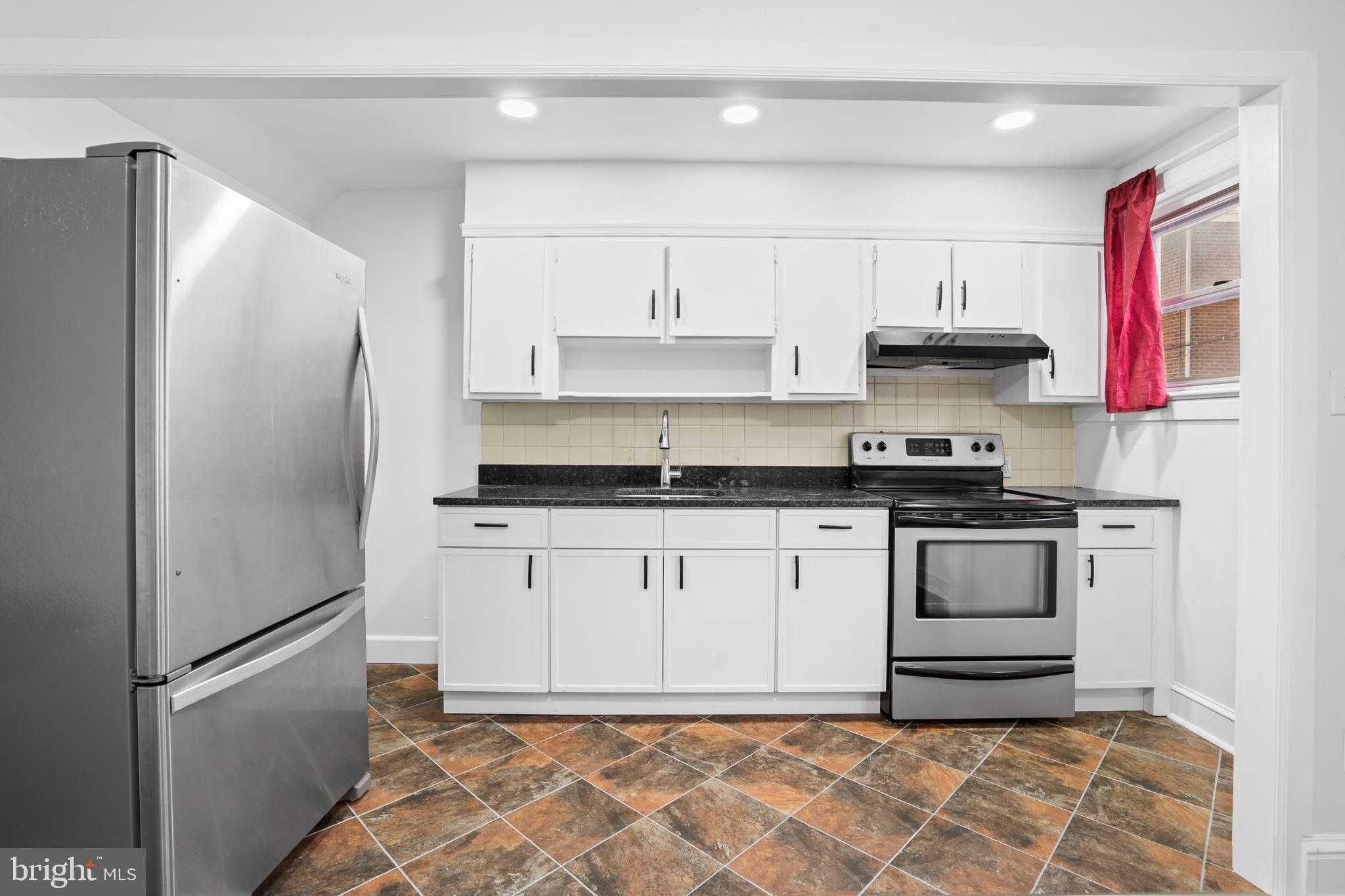 6333 Mershon St photo 10