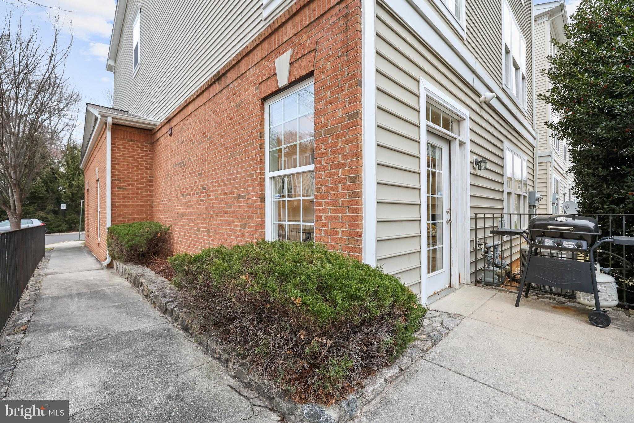 7057 Huntley Run Pl photo 34