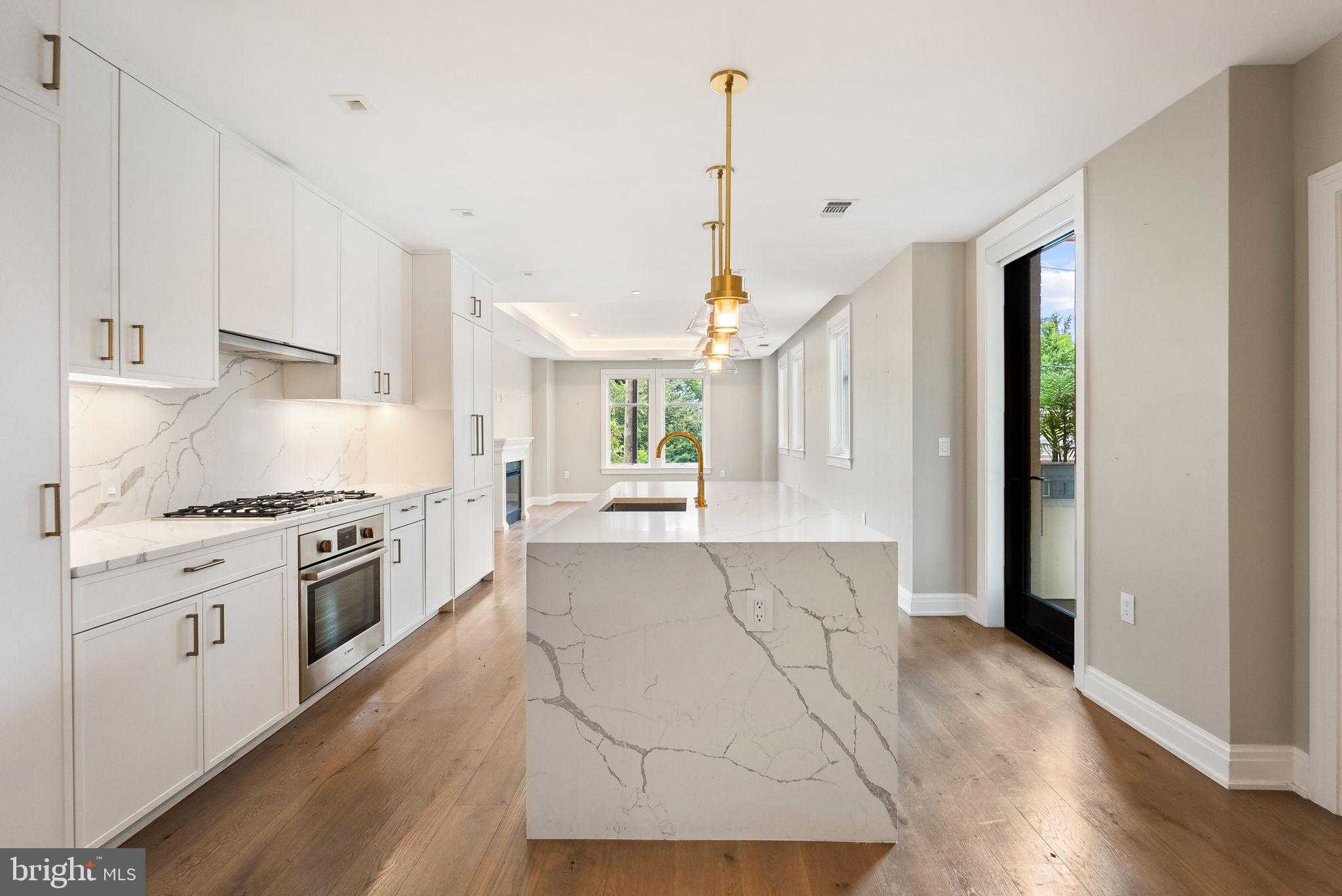 8551 Connecticut Ave # 203 photo 9